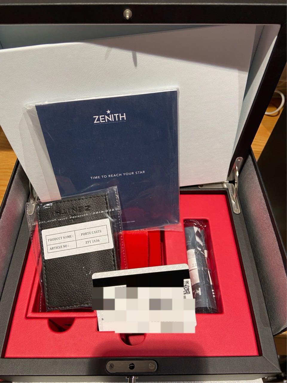 Zenith 03.A384.400 detail 8