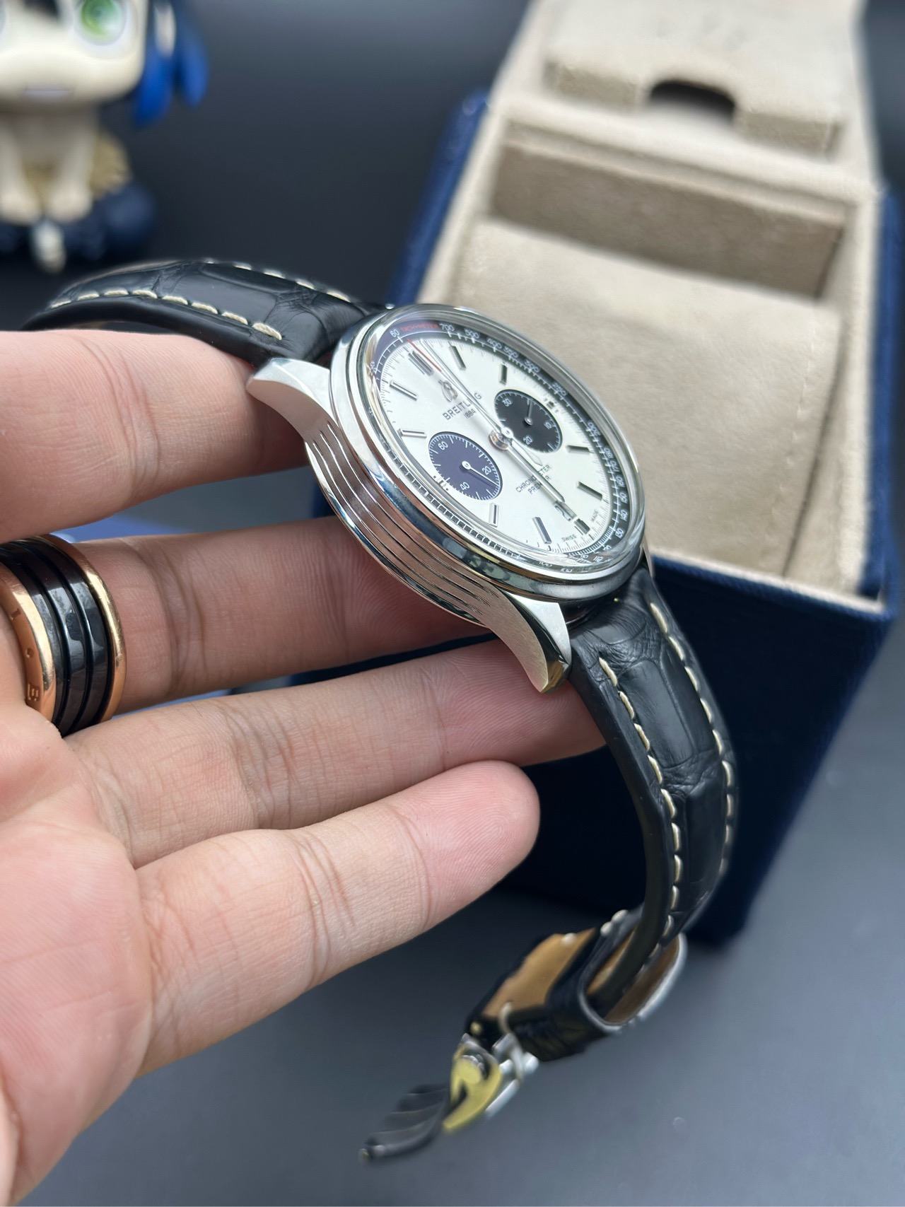 Breitling AB0118221G1P1 detail 3