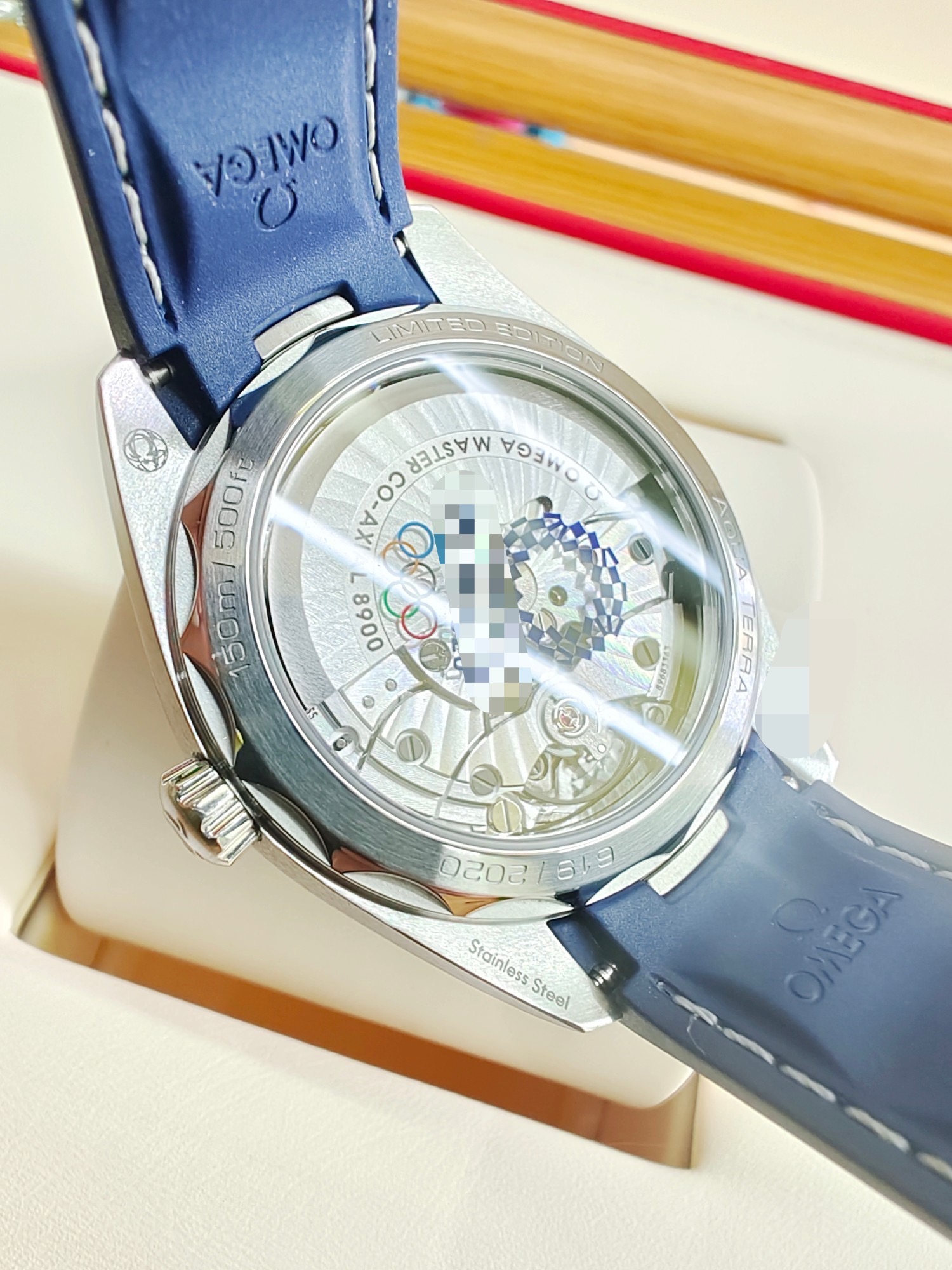 Omega 522.12.41.21.03.001 detail 5