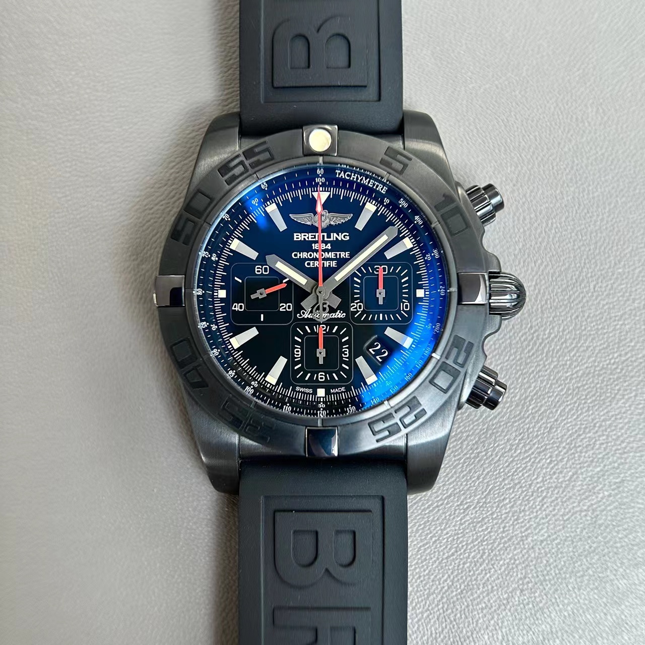 Breitling MB0111C3.BE35.253S