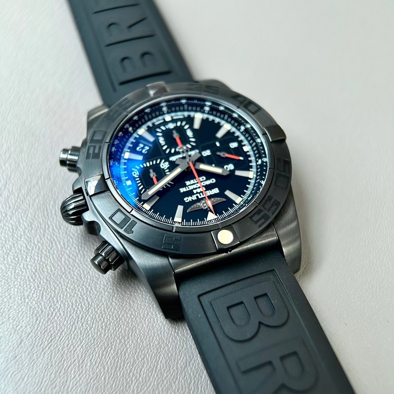 Breitling MB0111C3.BE35.253S detail 3