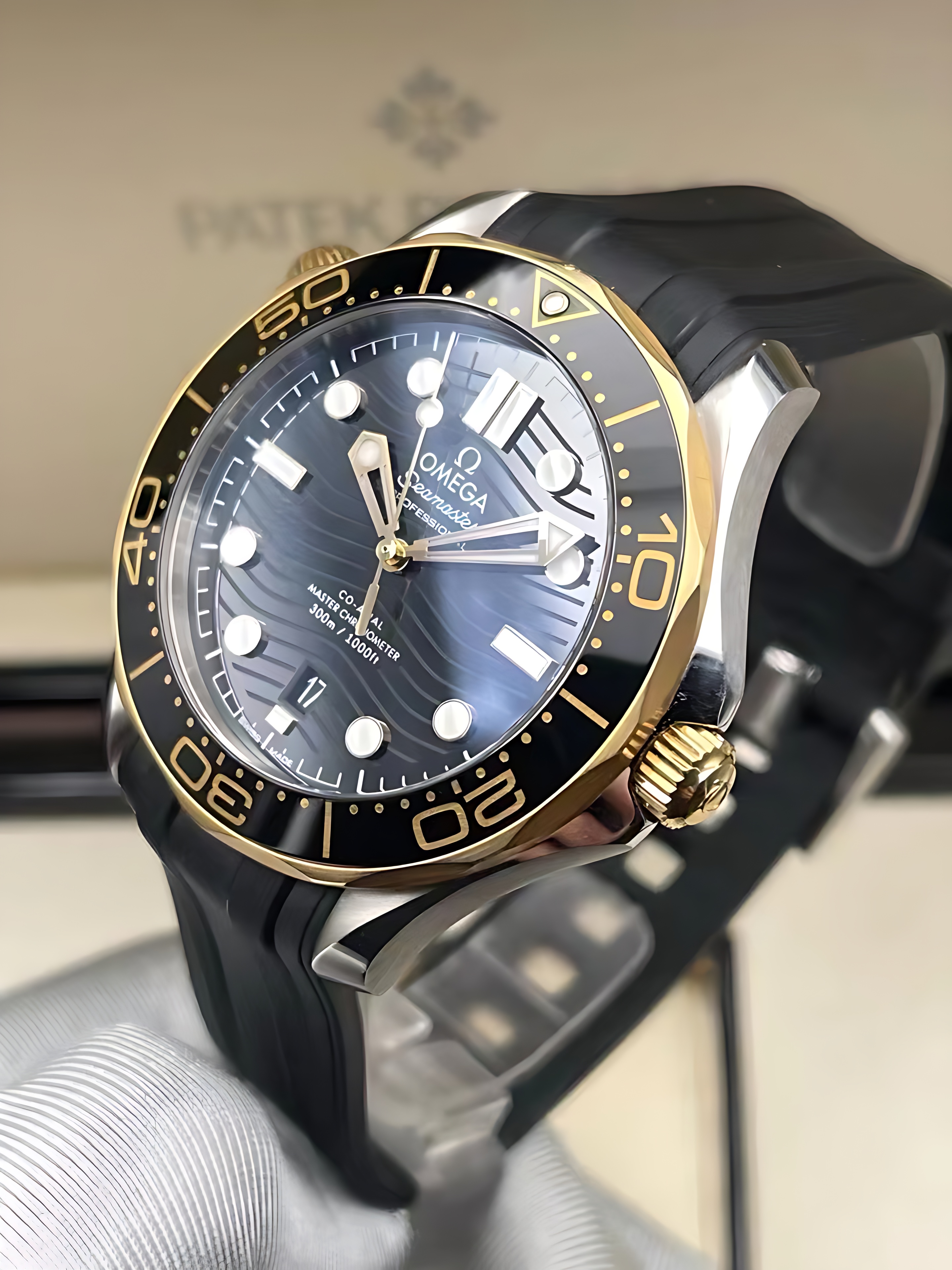 Omega 210.22.42.20.01.001 detail 1