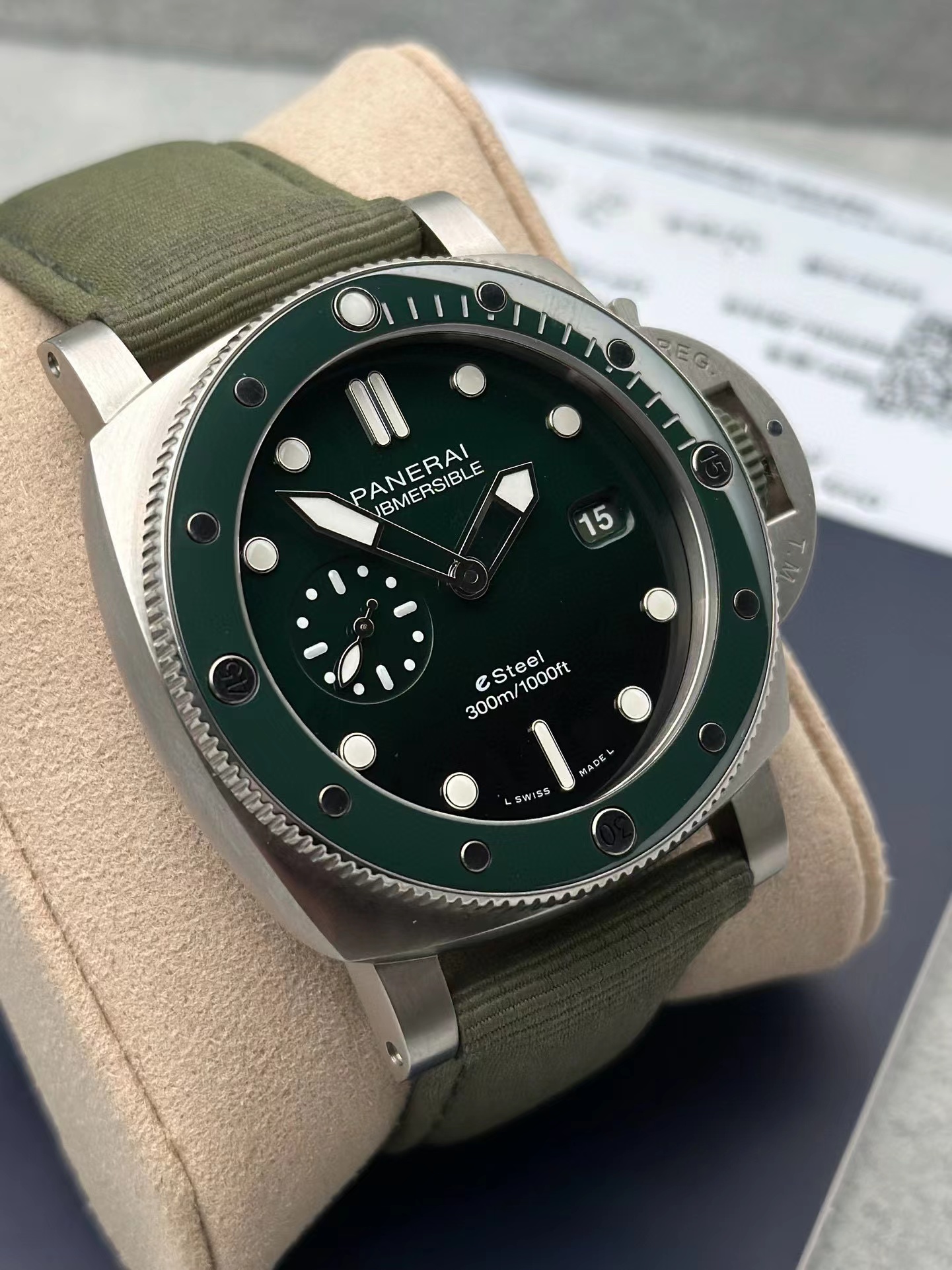 Panerai PAM01287 detail 2