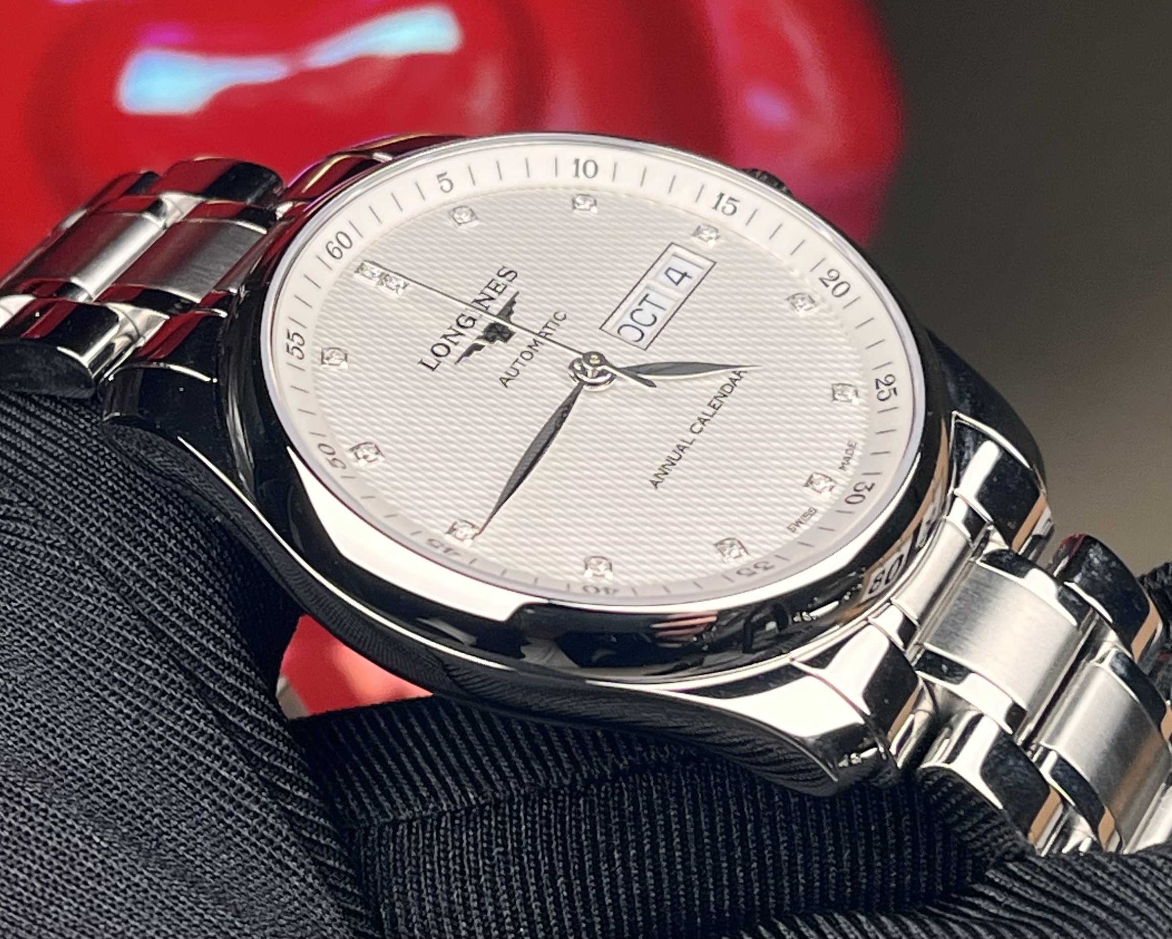 Longines L2.910.4.77.6 detail 2