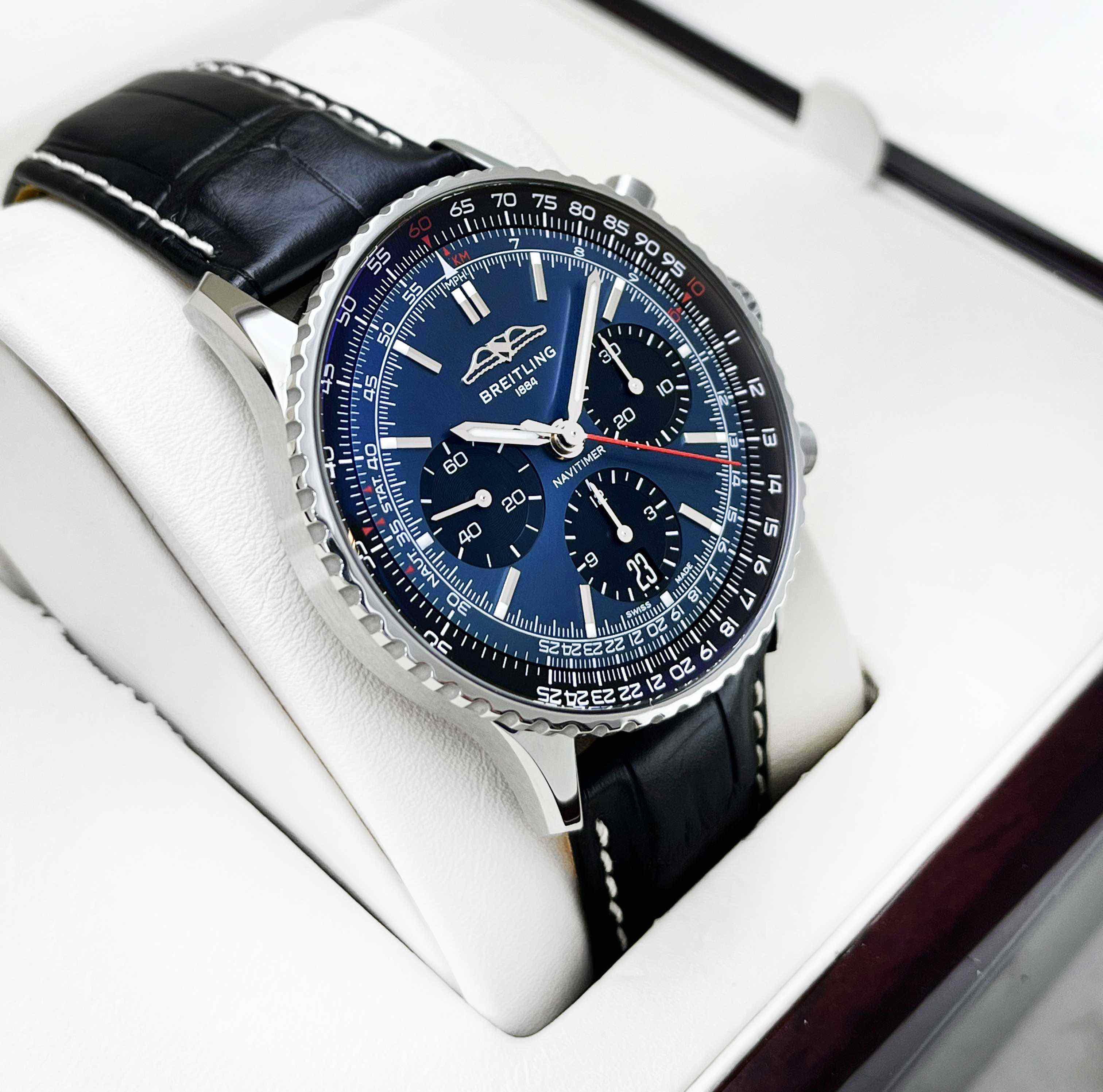 Breitling AB0139241C1P1 detail 2