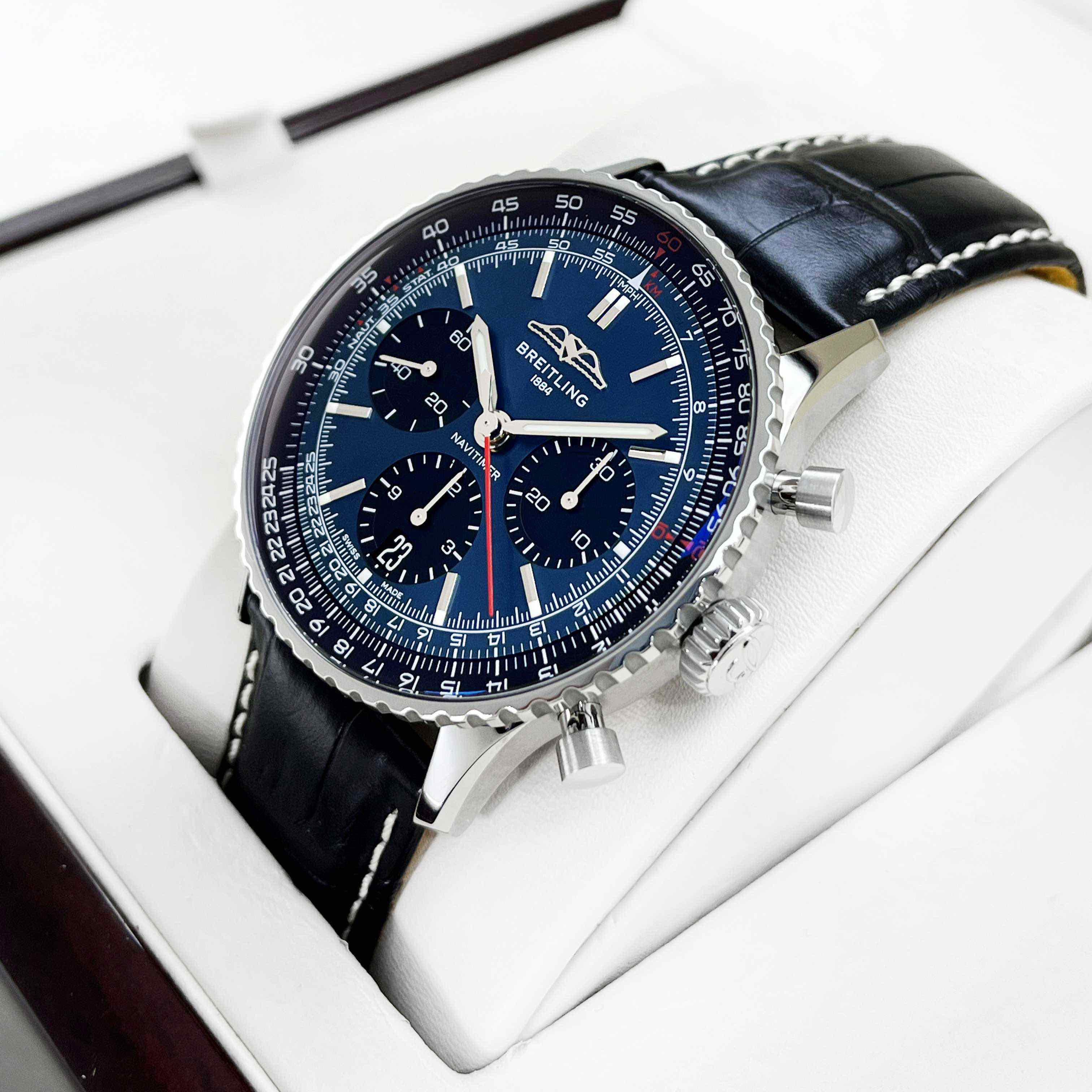 Breitling AB0139241C1P1 detail 3