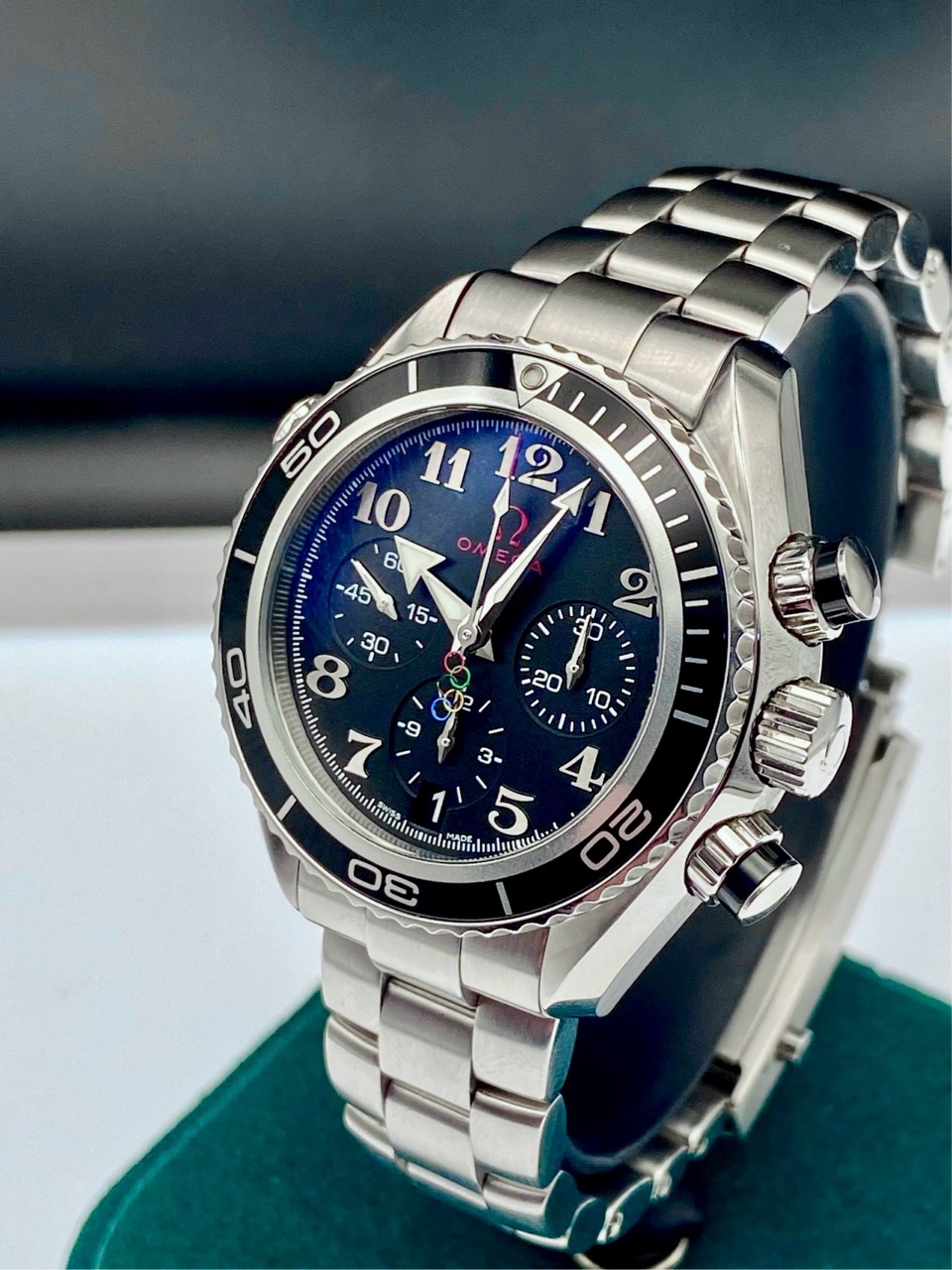 Omega 222.30.38.50.01.003 detail 2
