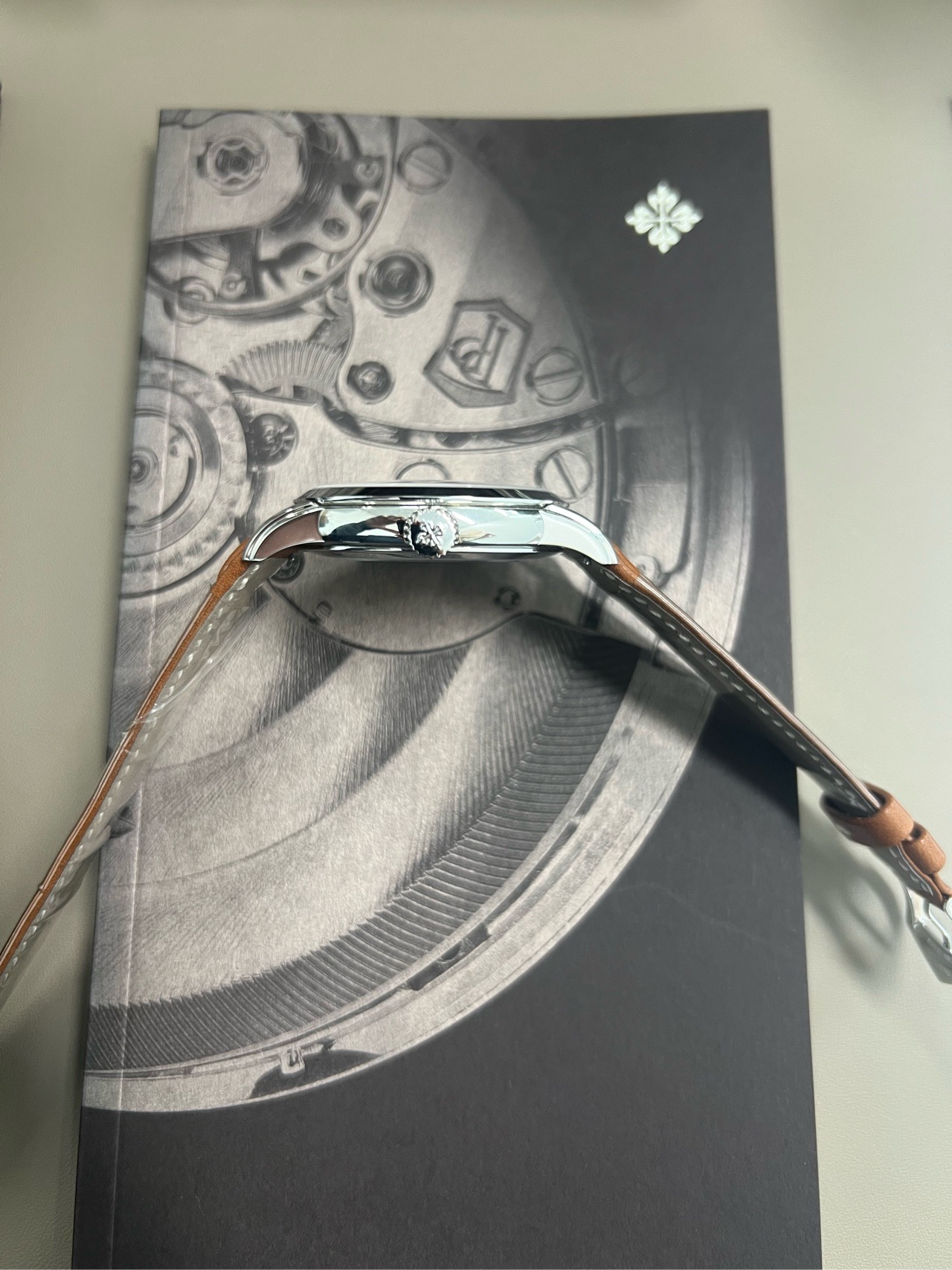 Patek Philippe 5212A-001 detail 3