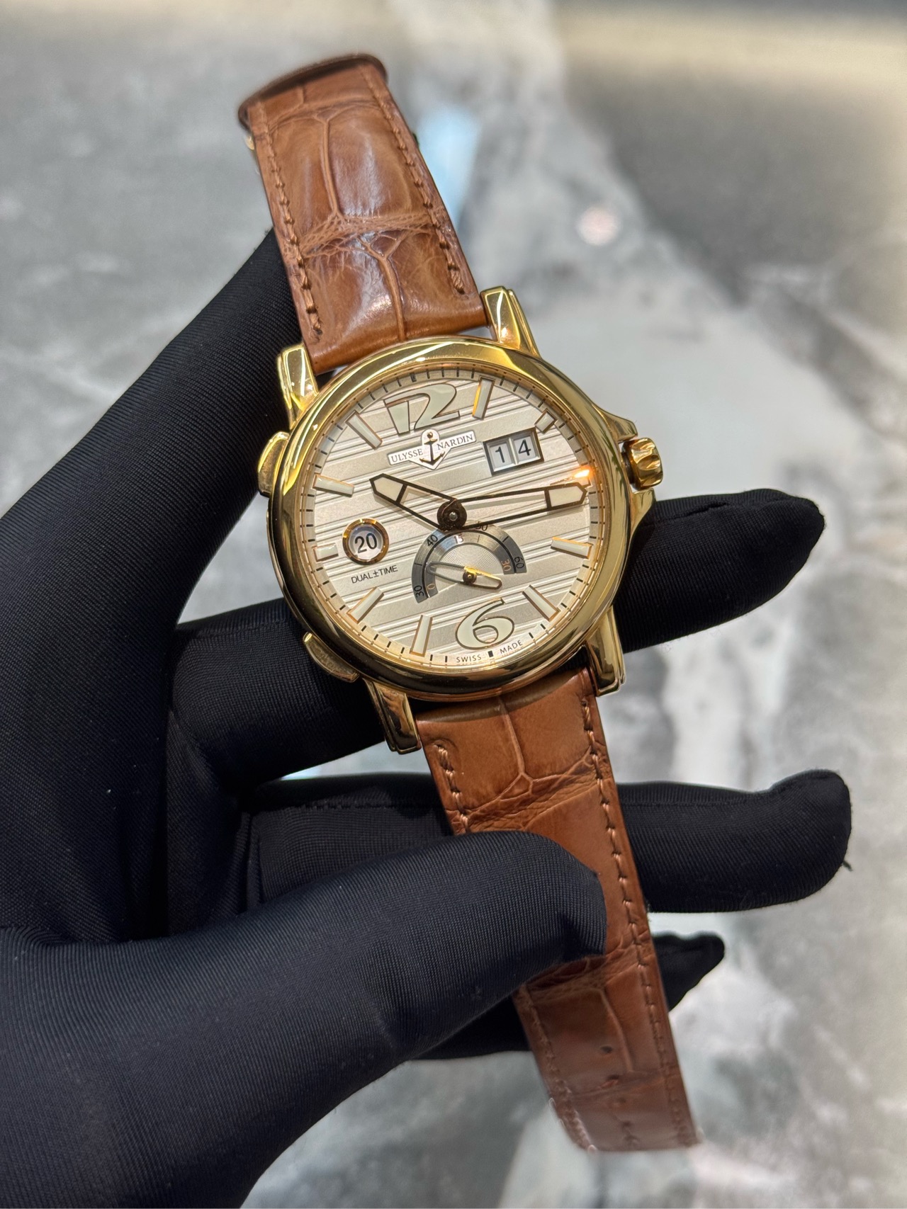 Ulysse Nardin 246-55B-60 detail 2