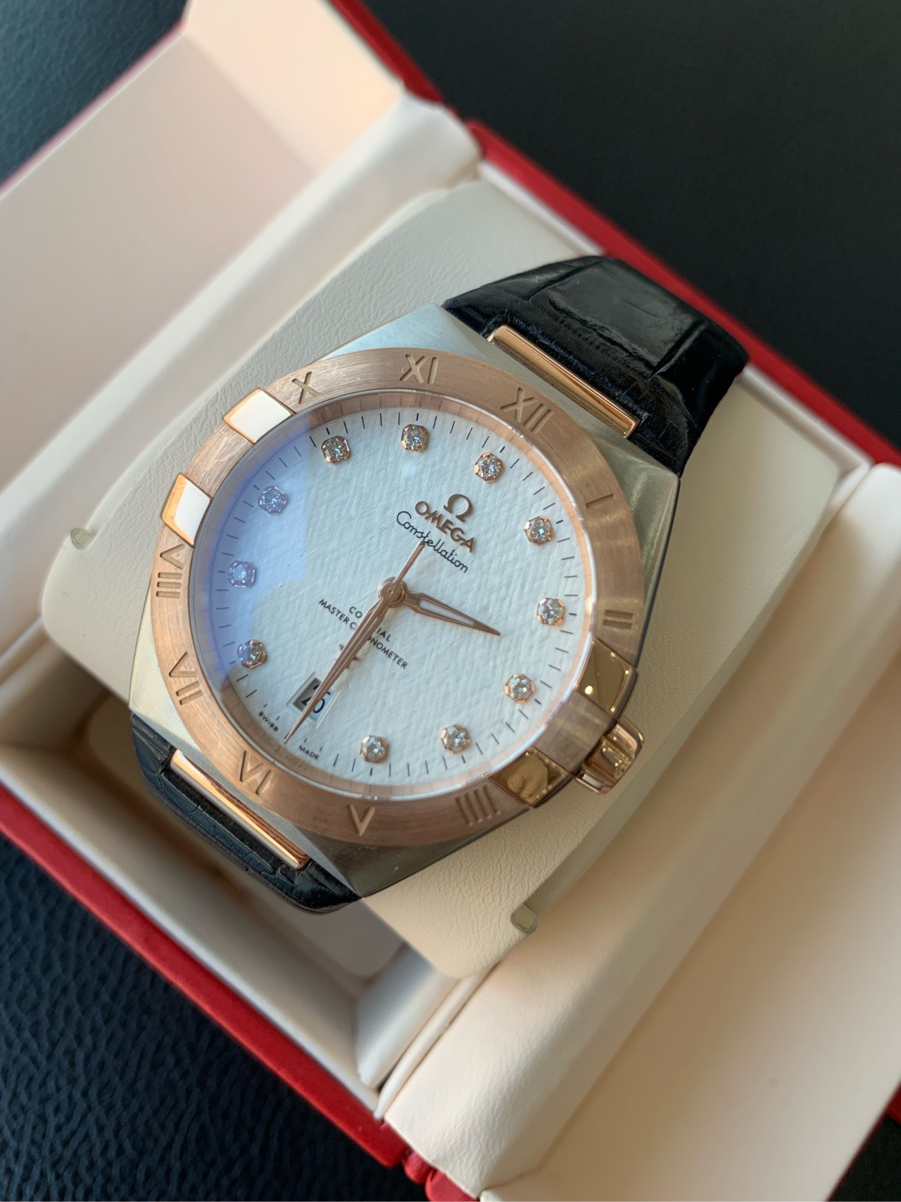 Omega 131.23.39.20.52.001 detail 2