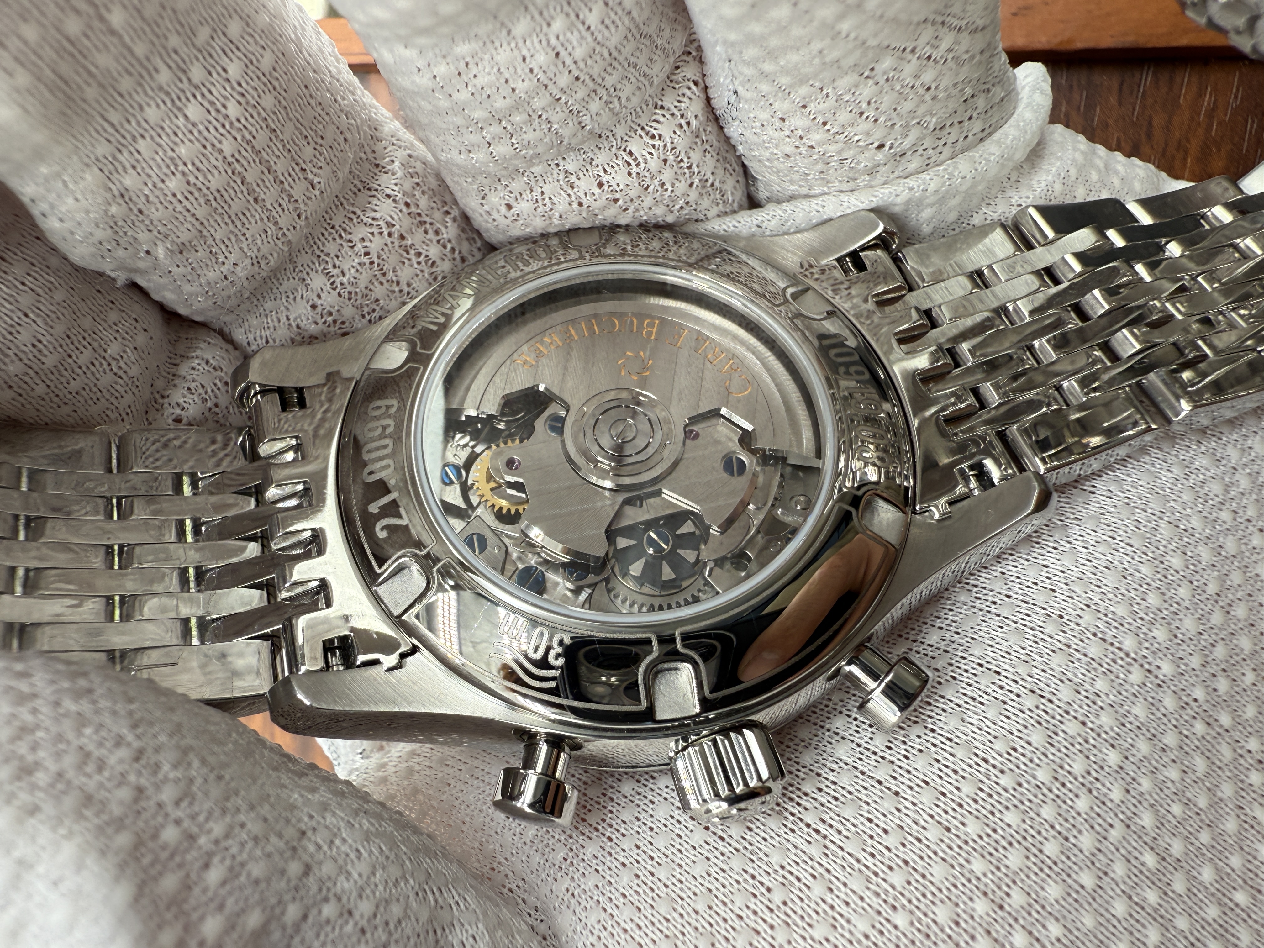 Carl F. Bucherer 00.10919.08.33.21 detail 6