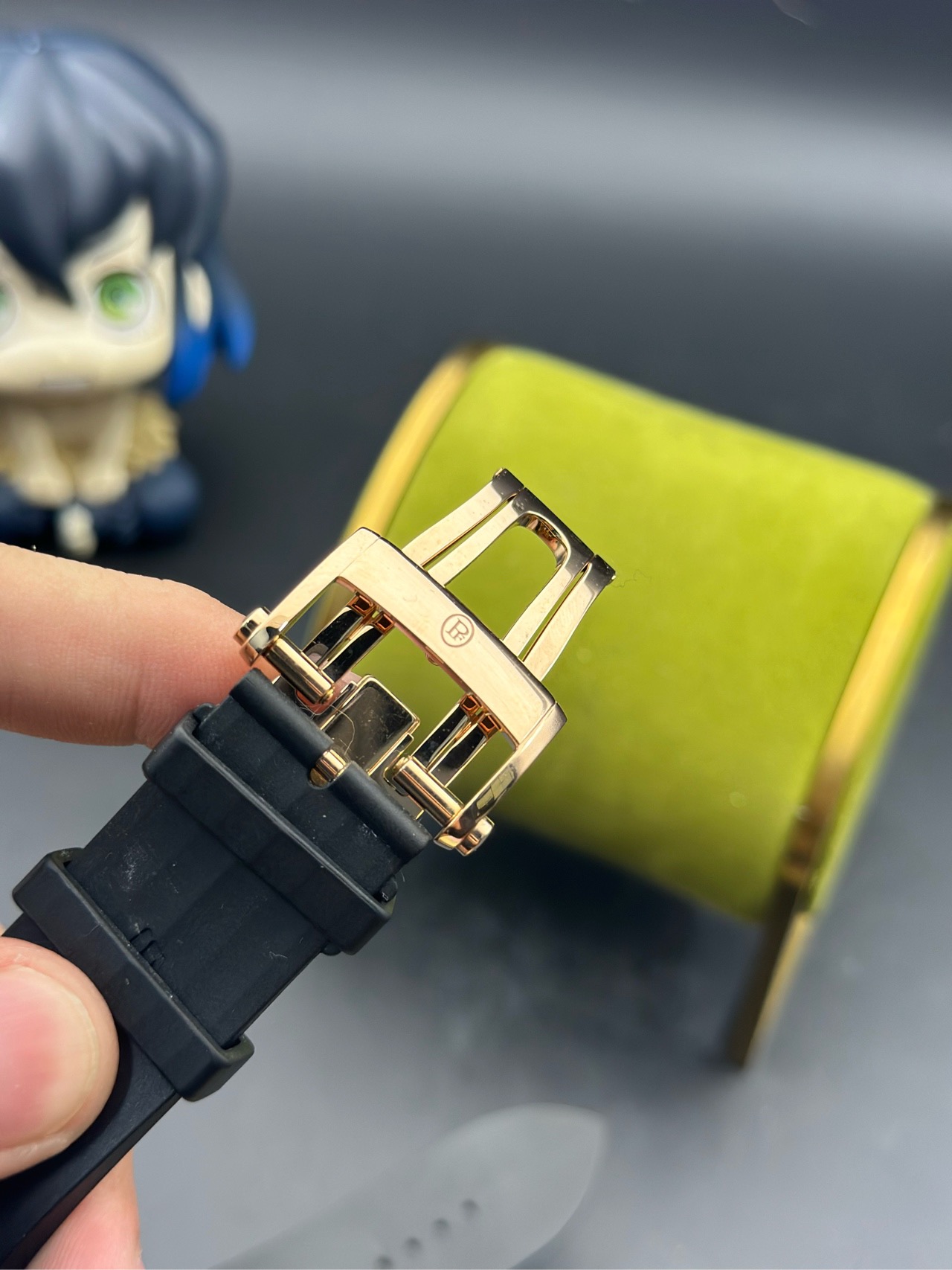 Parmigiani Fleurier PFC528 detail 5
