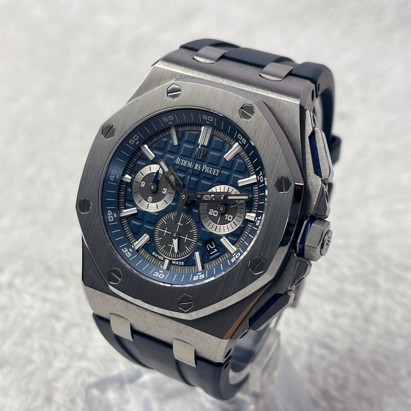 Audemars Piguet 26480TI.OO.A027CA.01 detail 1