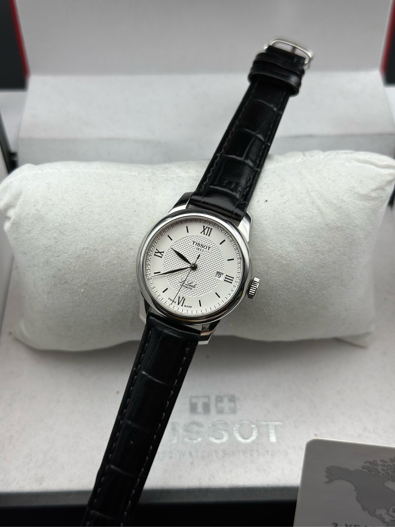 Tissot T006.207.16.038.00 detail 1