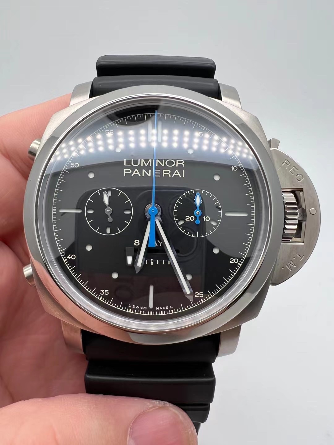 Panerai PAM00530 detail 1