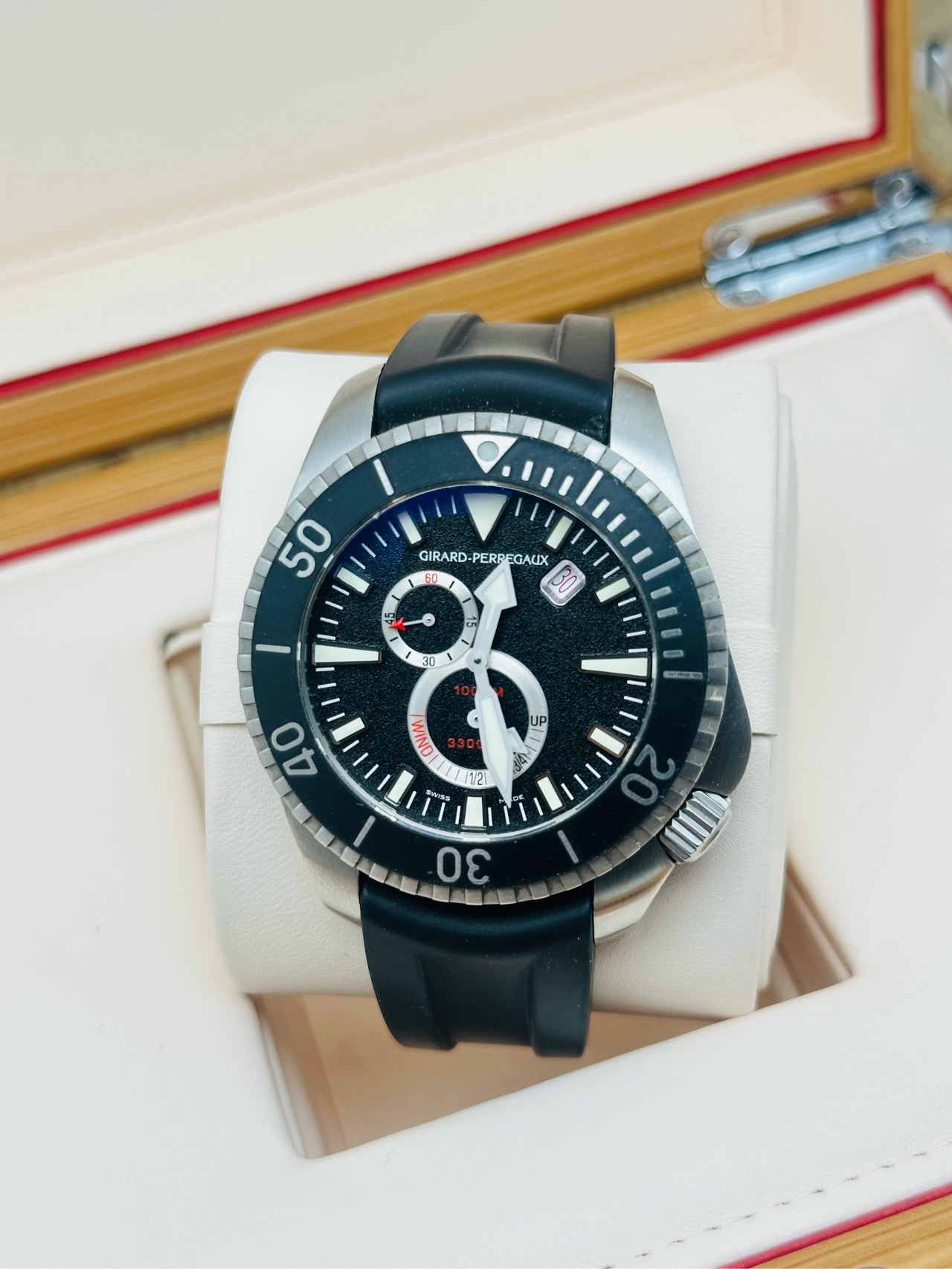 Girard Perregaux 49950-19-632-FK6A detail 4