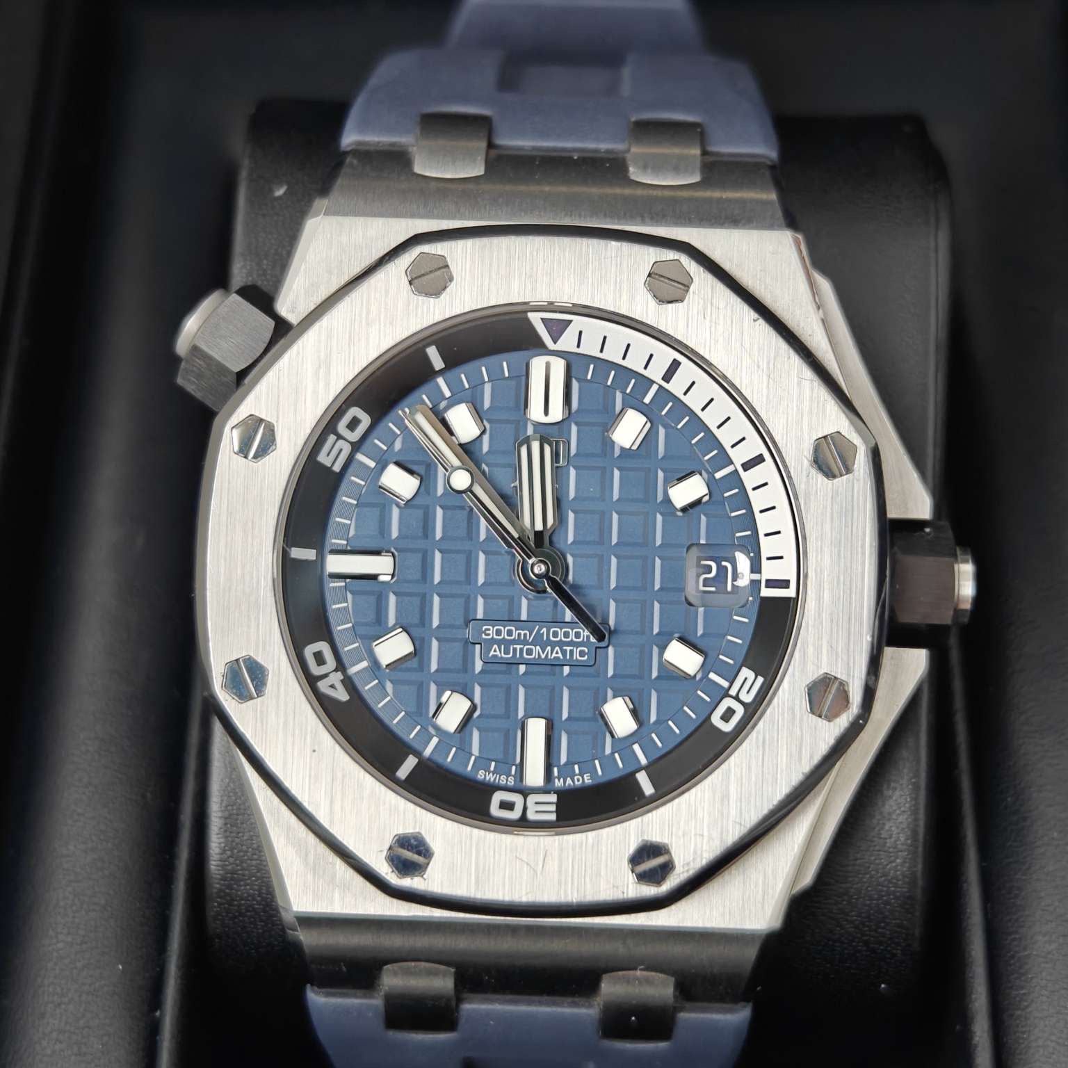 Audemars Piguet 15720ST.OO.A027CA.01
