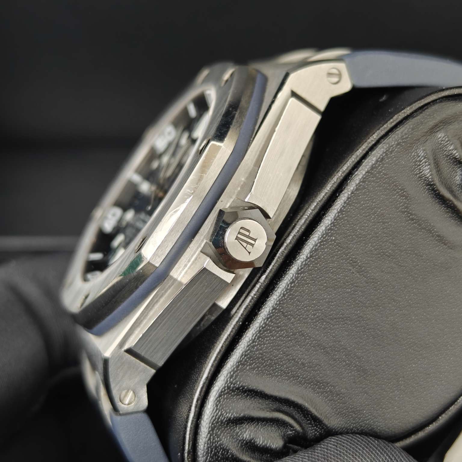 Audemars Piguet 15720ST.OO.A027CA.01 detail 1