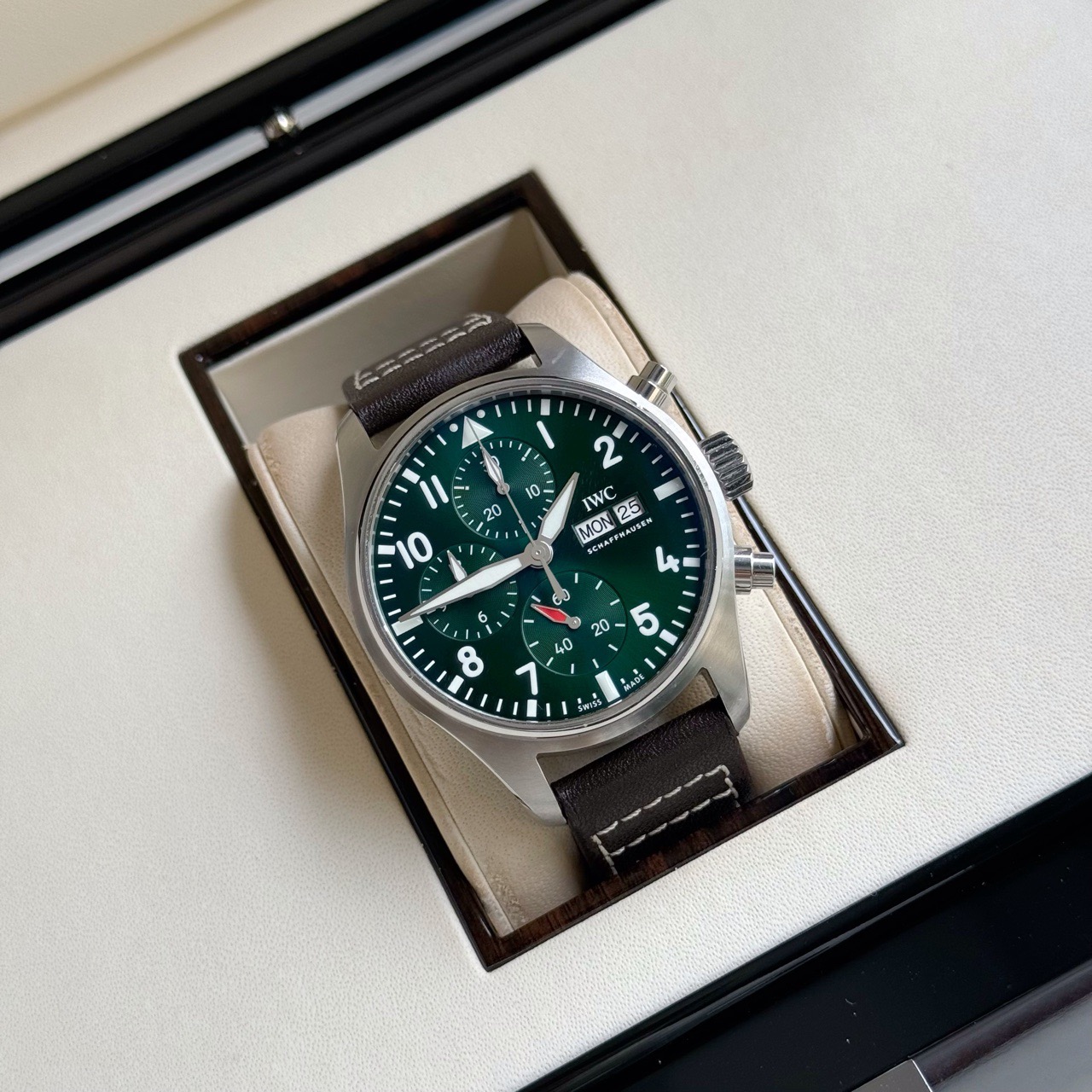 IWC IW388103 detail 2