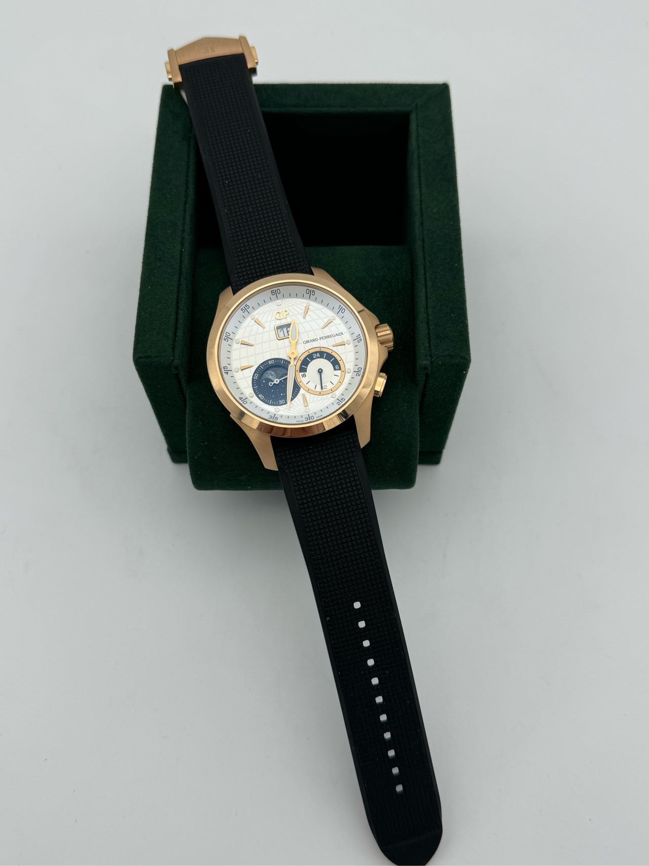 Girard Perregaux 49655-52-131-BB6A detail 6