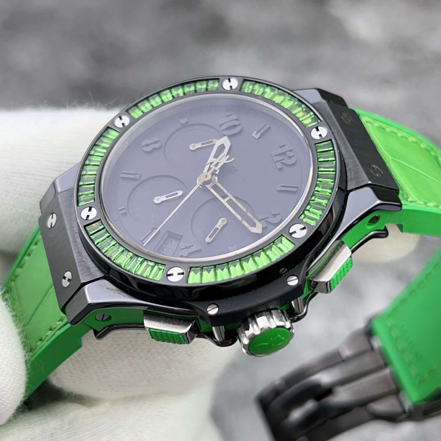 Hublot 341.CG.1110.LR.1922 detail 4