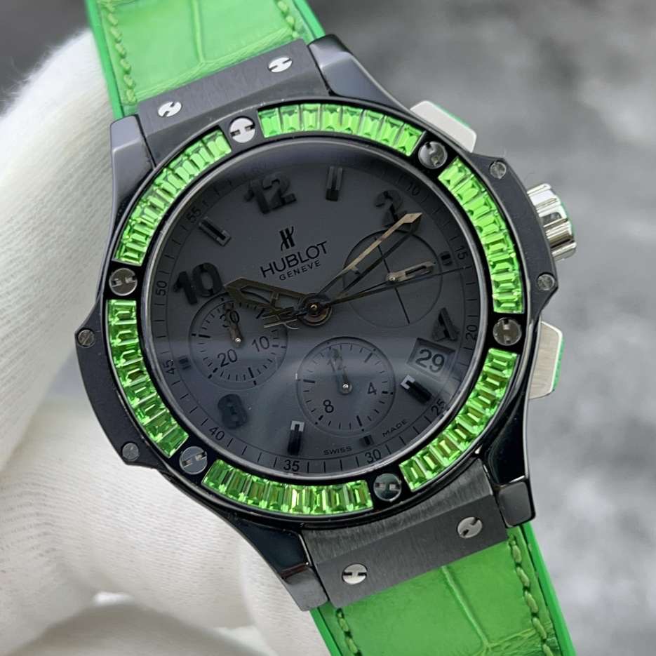 Hublot 341.CG.1110.LR.1922 detail 1