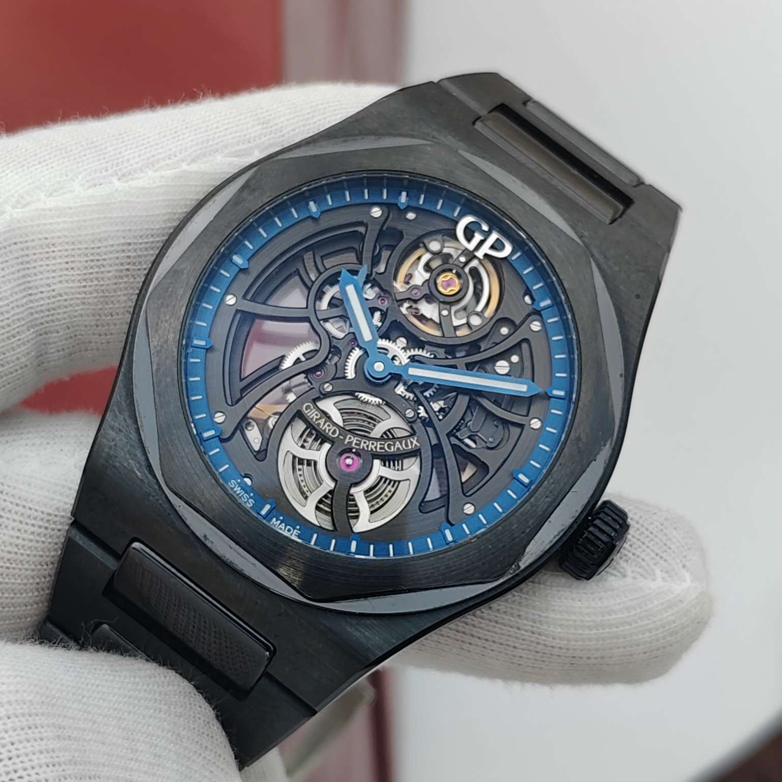 Girard Perregaux 81015-32-432 detail 1