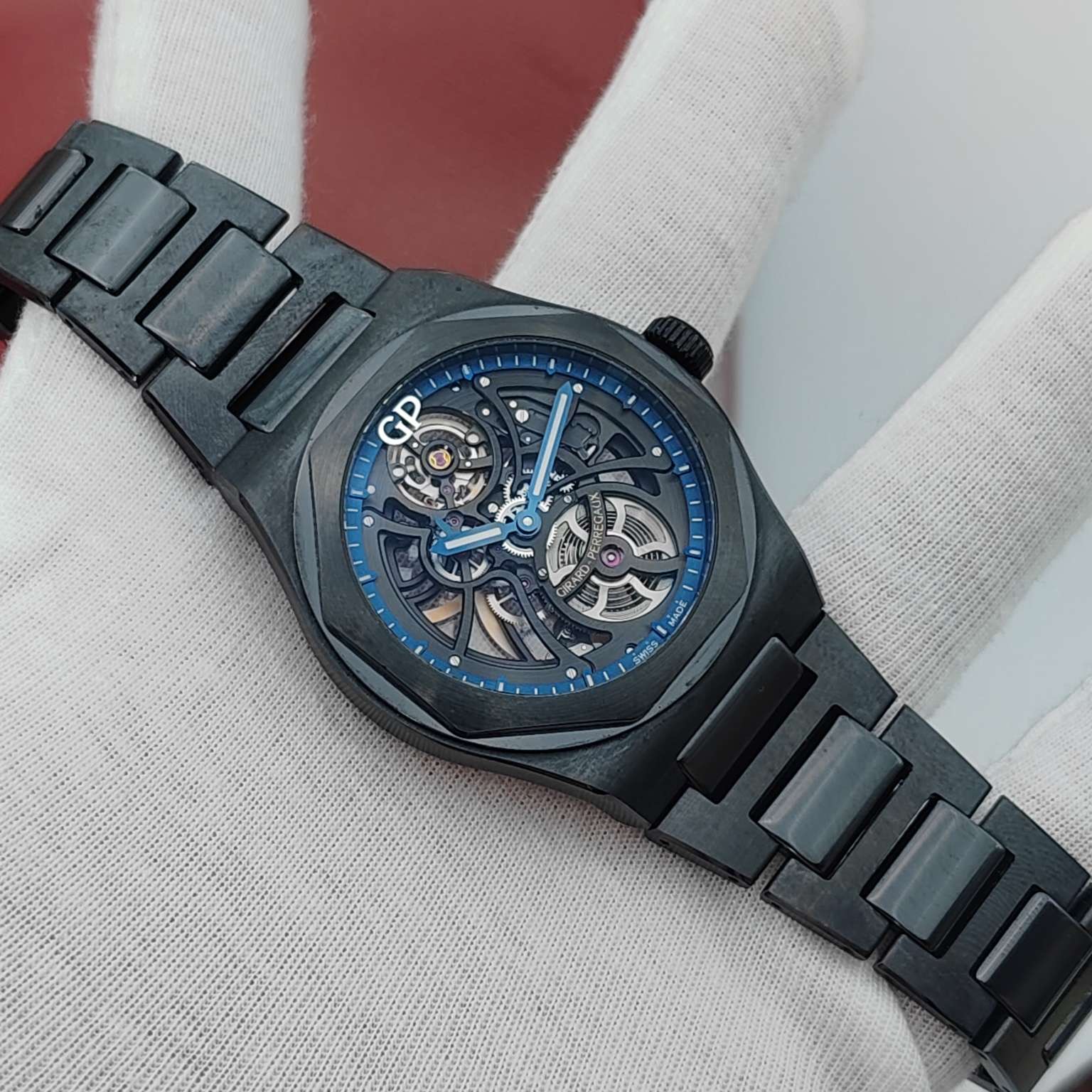 Girard Perregaux 81015-32-432 detail 3