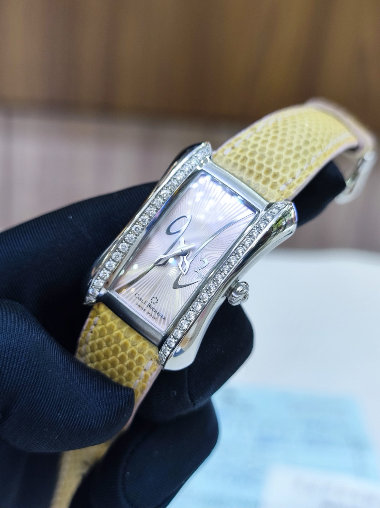 Carl F. Bucherer 00.10701.08.92.11 detail 3