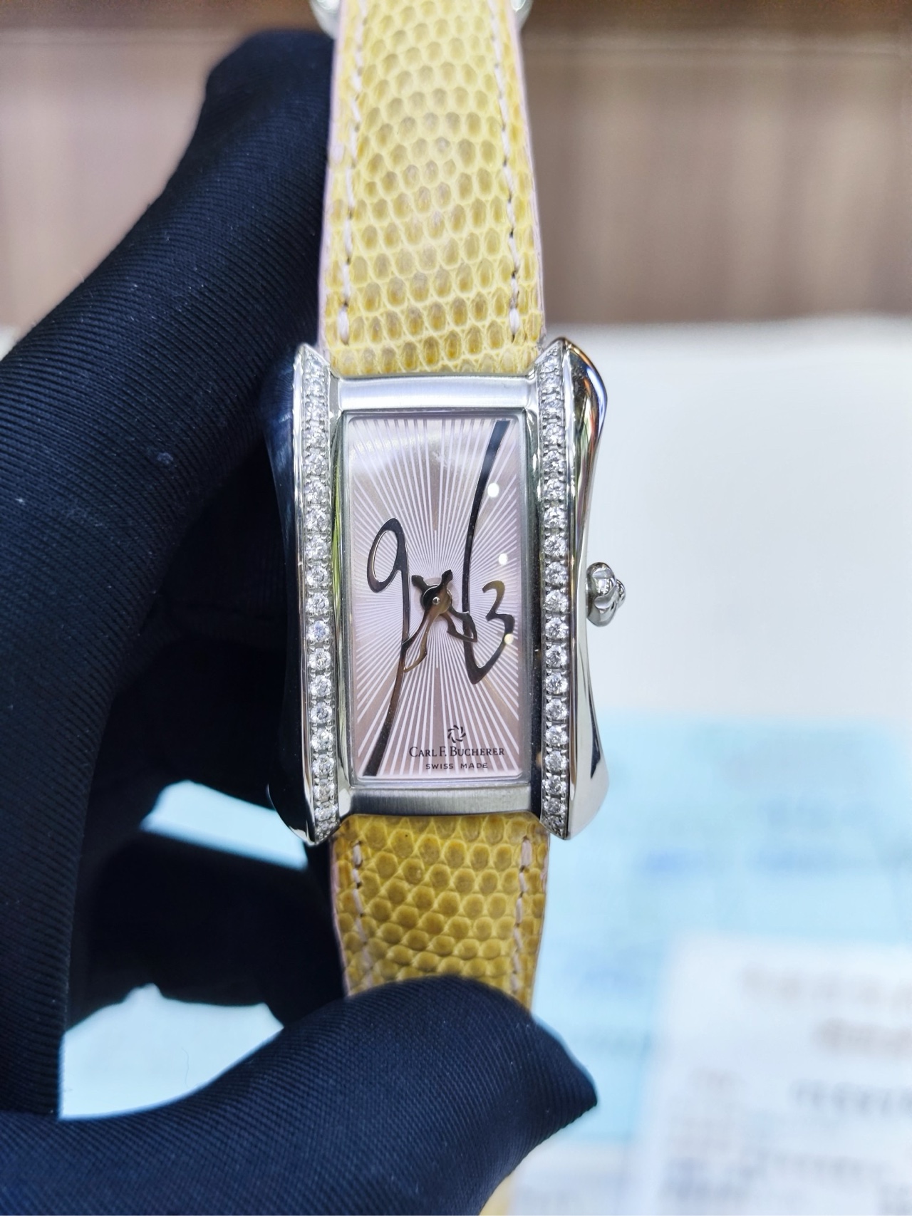 Carl F. Bucherer 00.10701.08.92.11