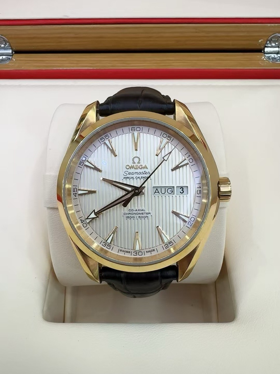 Omega 231.53.43.22.02.002 detail 1