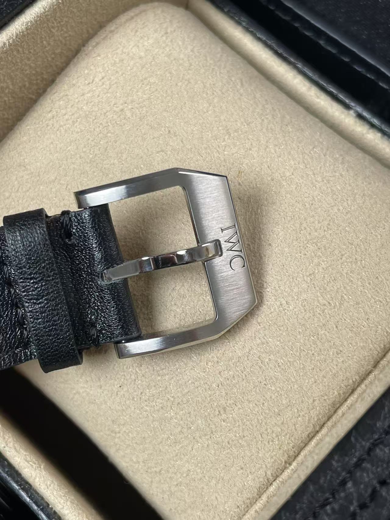IWC 388103 detail 4