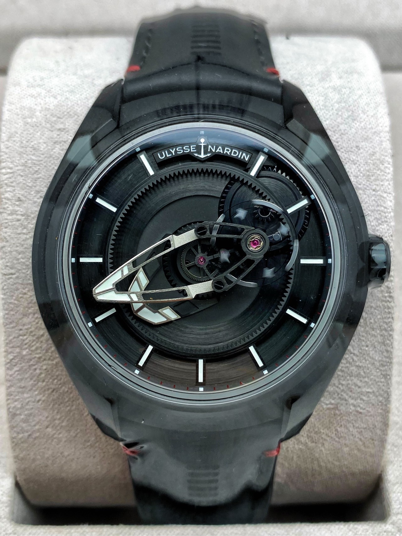 Ulysse Nardin 2303-270 detail 7