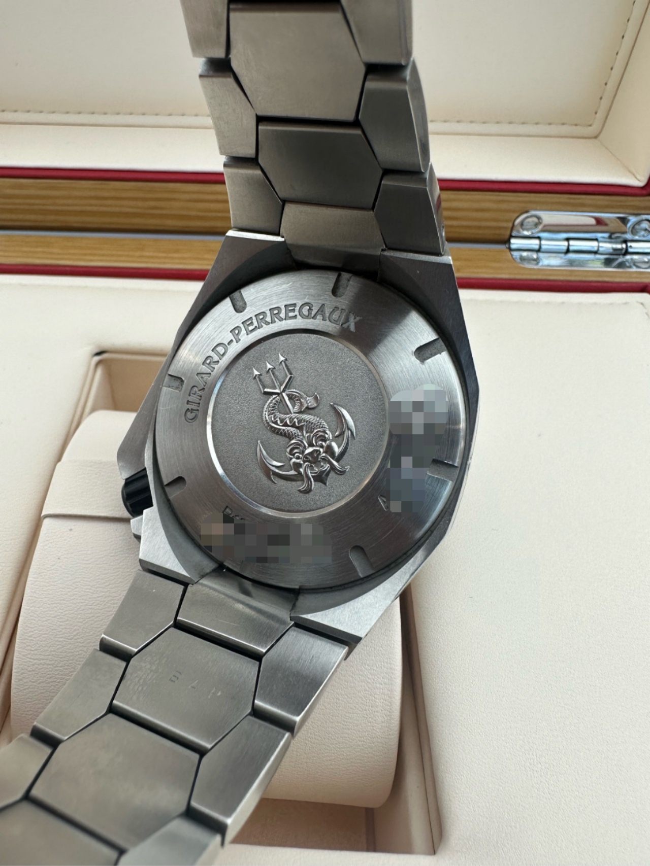 Girard Perregaux 49960-19-631-FK6A detail 3