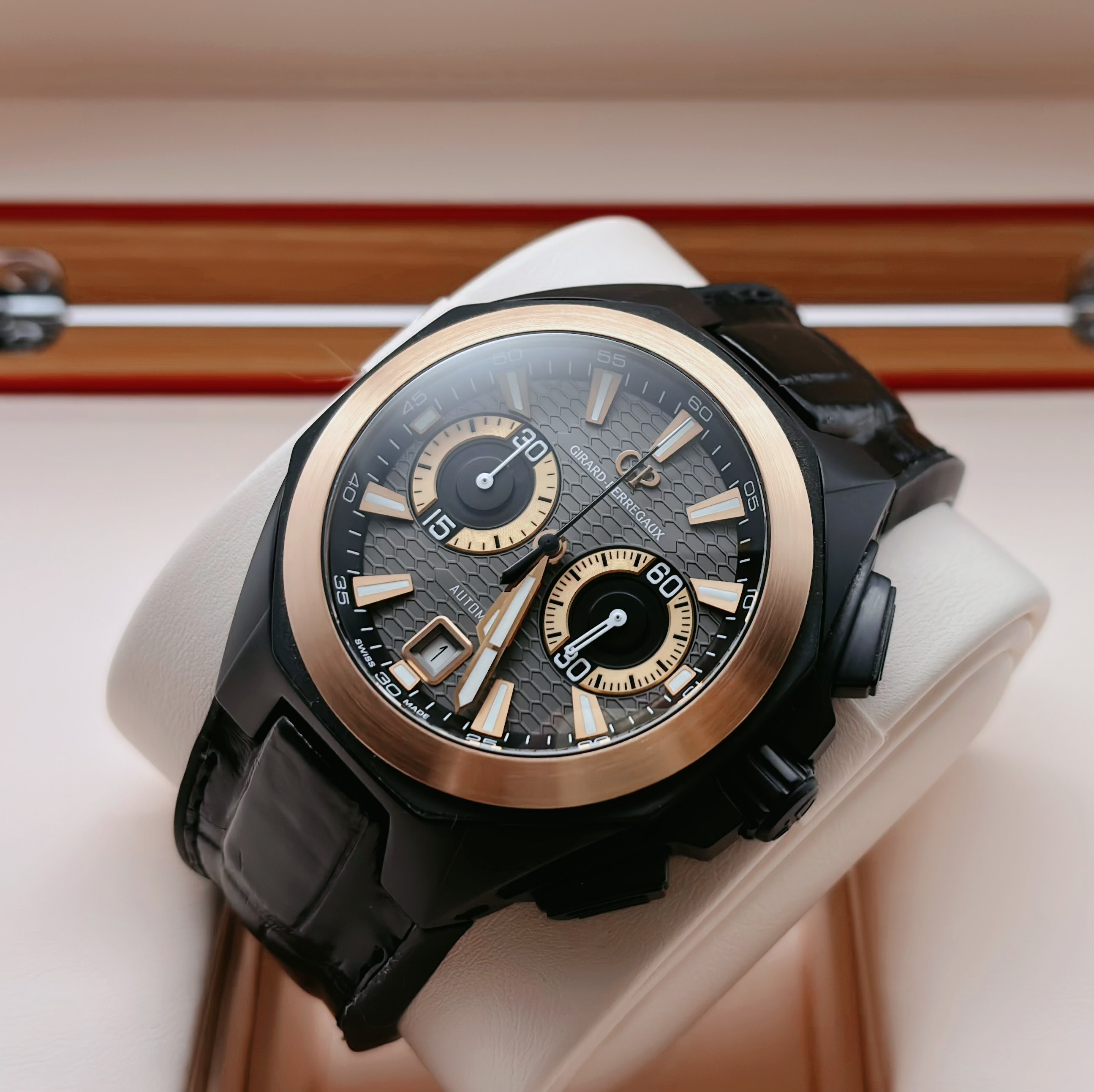 Girard Perregaux 49970-34-232-BB6A detail 2