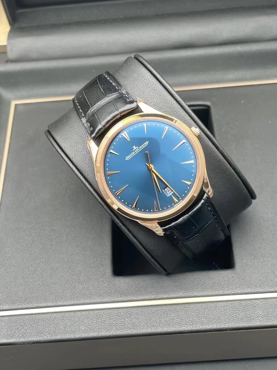 Jaeger-LeCoultre 128258 detail 3
