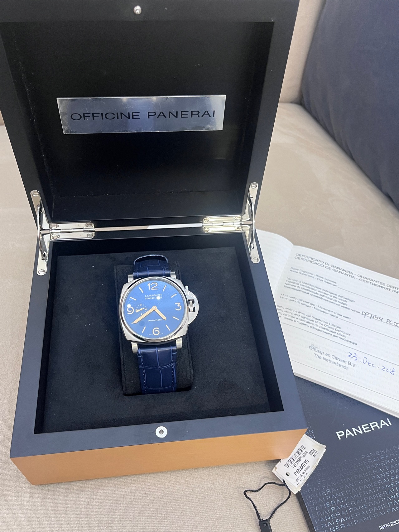 Panerai PAM00729 detail 5
