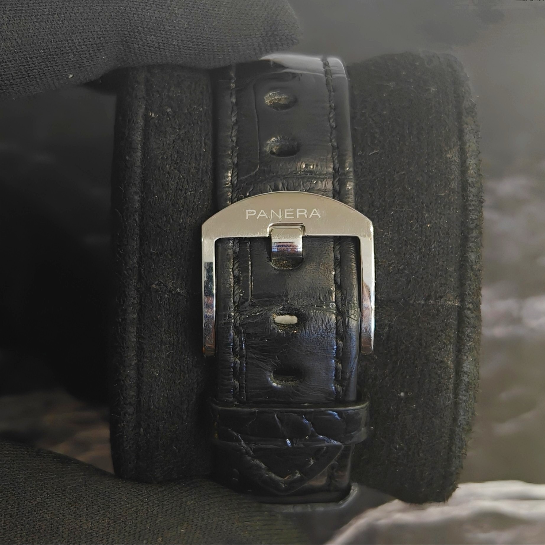 Panerai PAM01247 detail 4