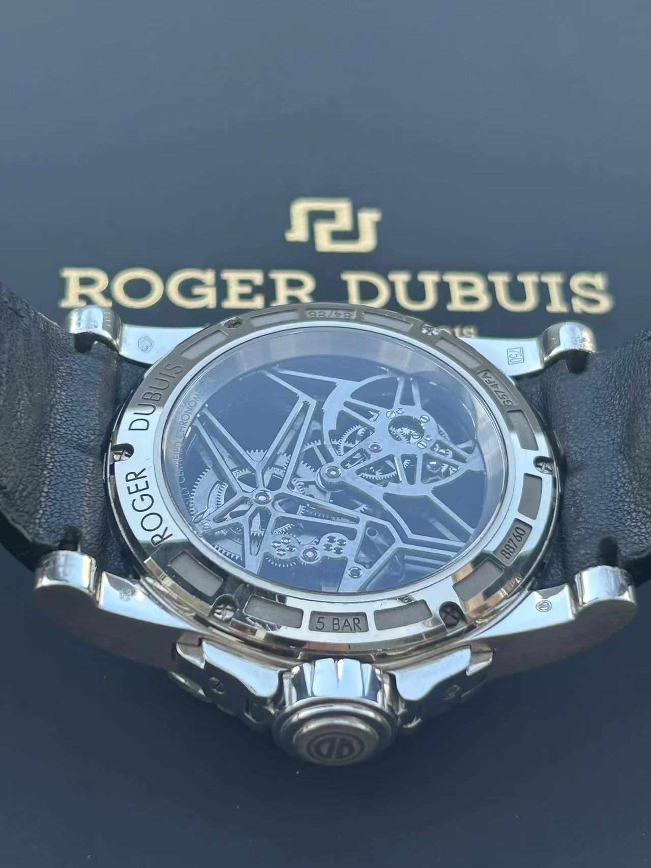 Roger Dubuis RDDBEX0260 detail 6