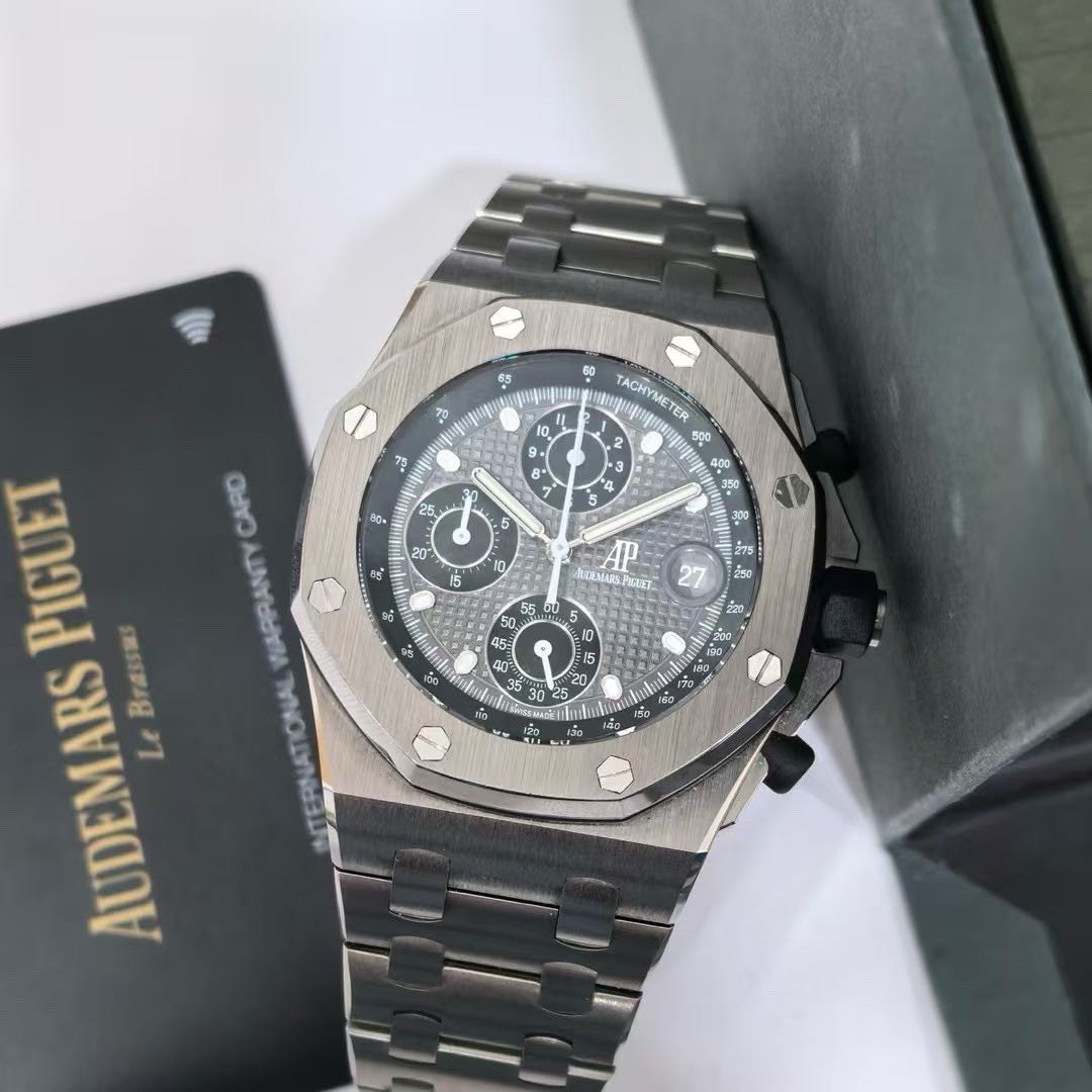 Audemars Piguet 26238TI.OO.2000TI.01 detail 4