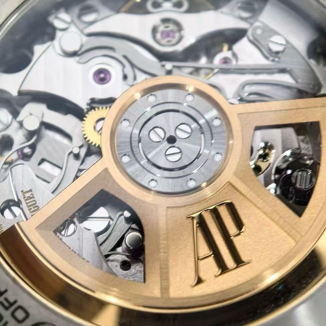 Audemars Piguet 26238TI.OO.2000TI.01 detail 3