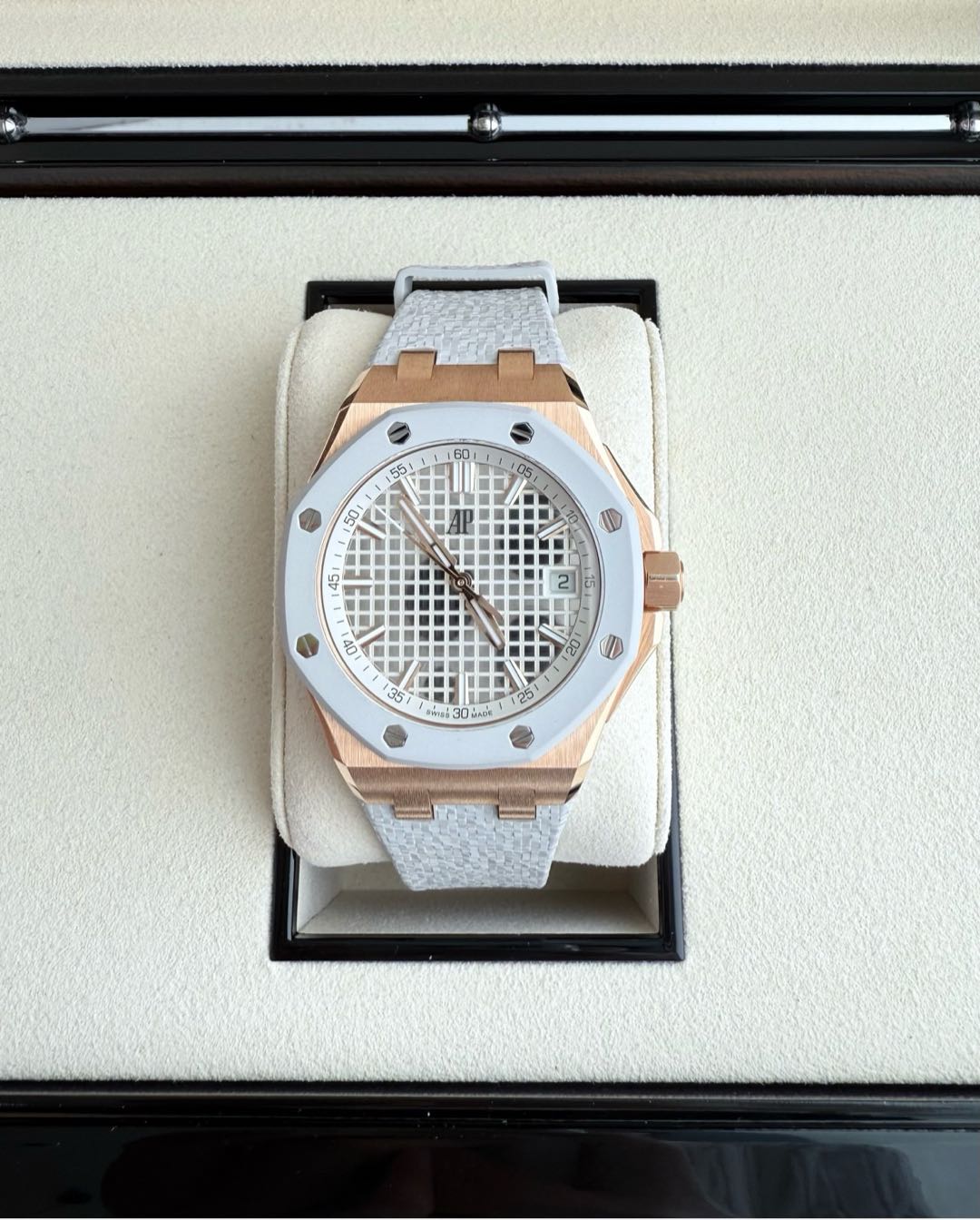 Audemars Piguet 77605OK