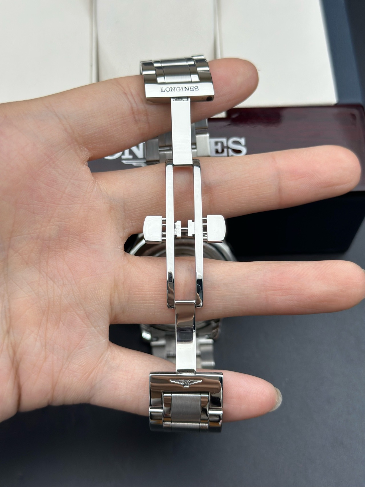 Longines L2.628.4.57.6 detail 5