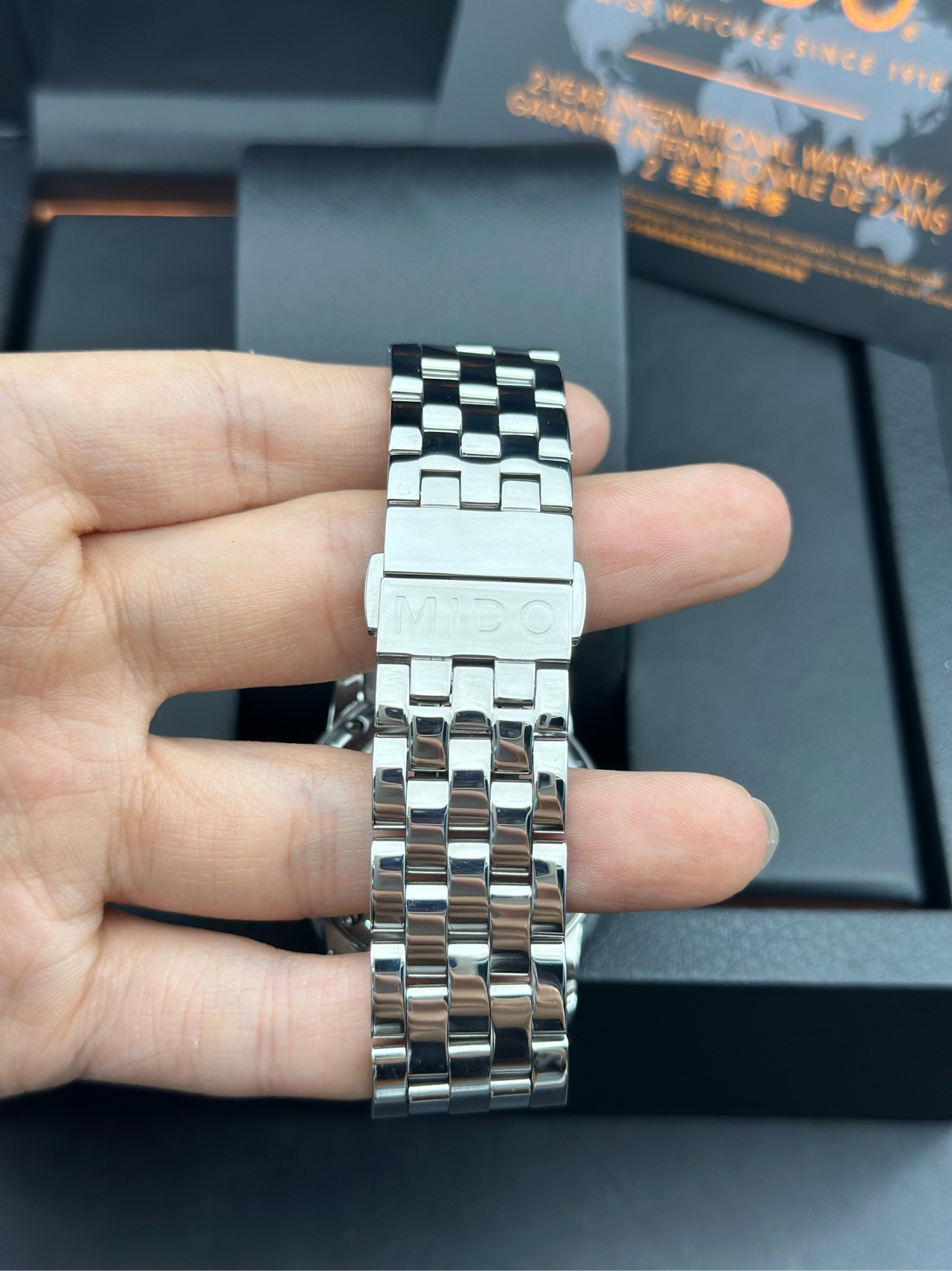 Mido M8600.4.68.1 detail 3