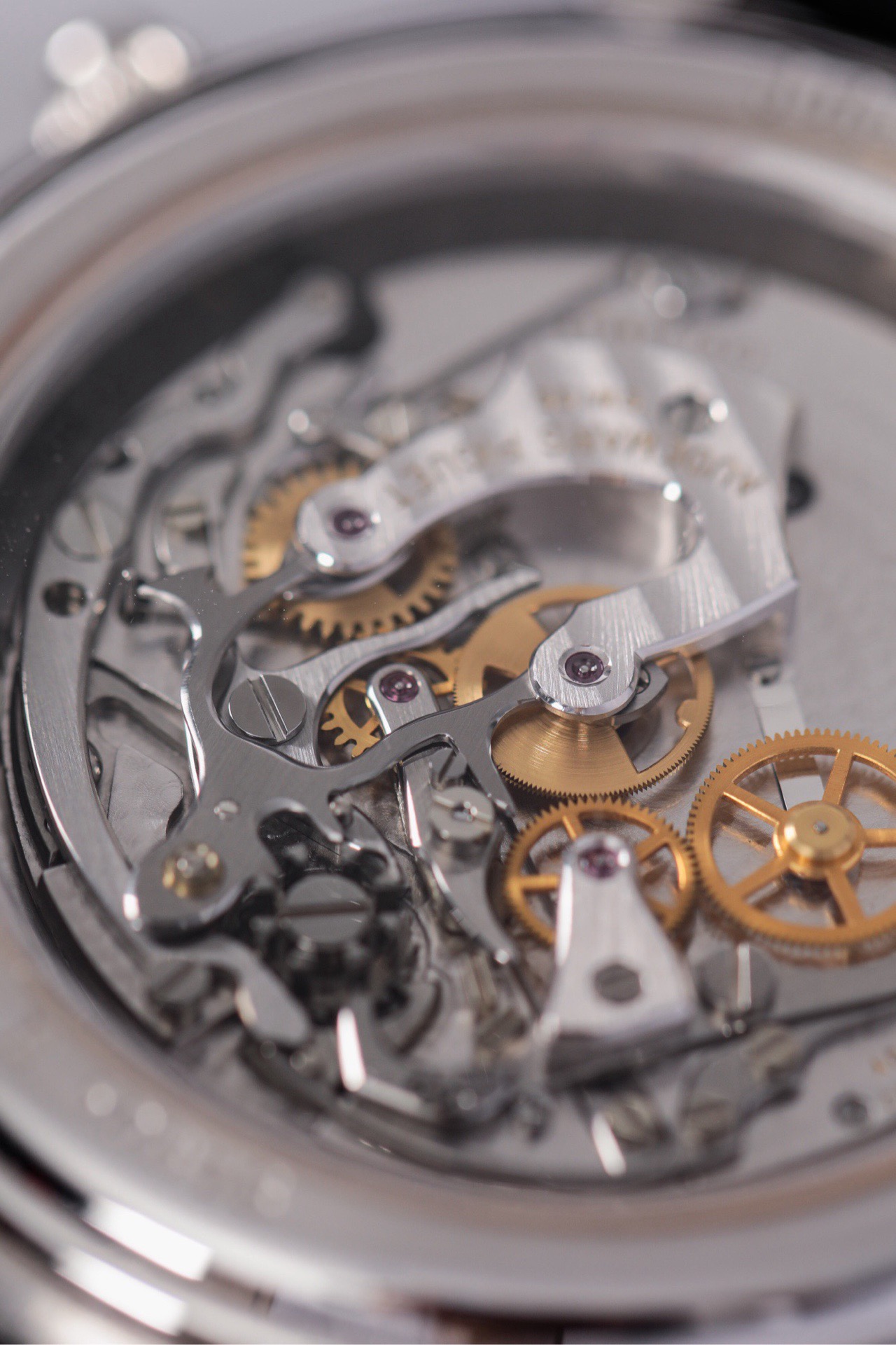 Audemars Piguet 25909BC detail 5