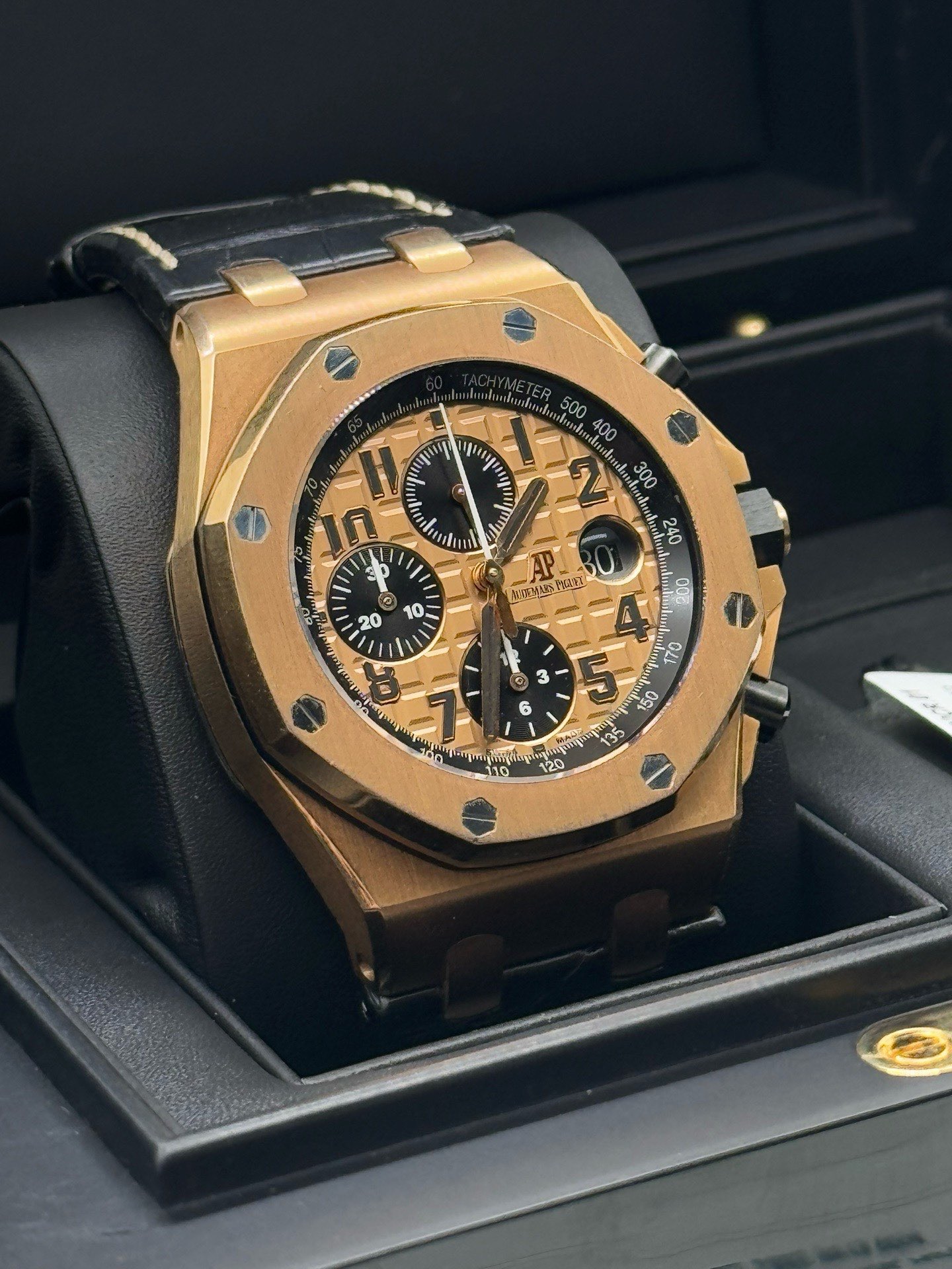 Audemars Piguet 26470OR.OO.A002CR.01 detail 2