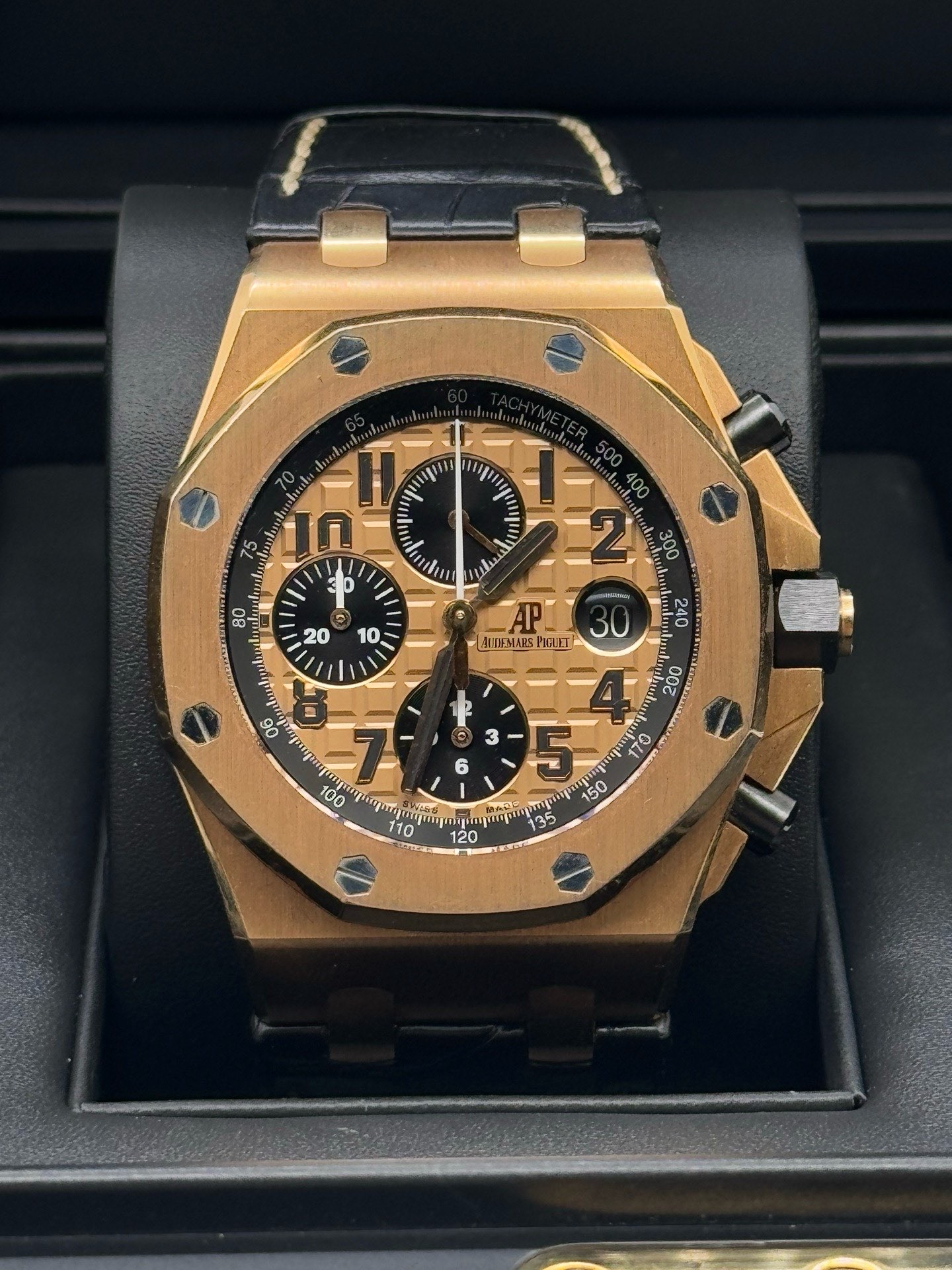 Audemars Piguet 26470OR.OO.A002CR.01