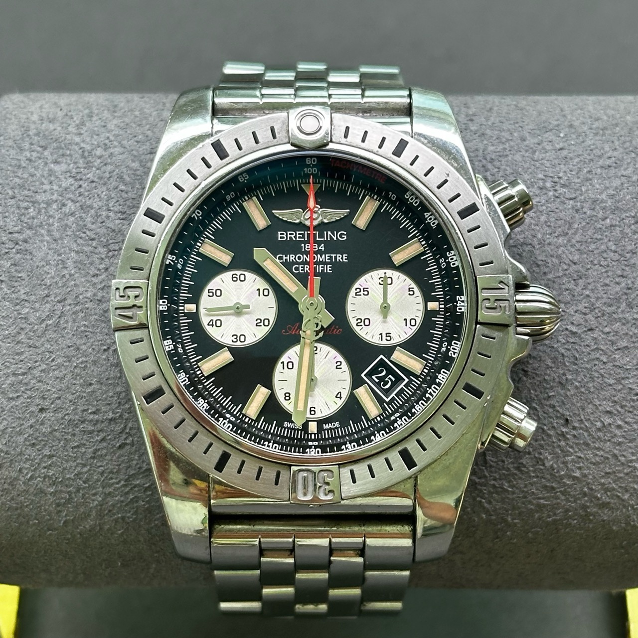 Breitling AB01154G-BD13-375A detail 1