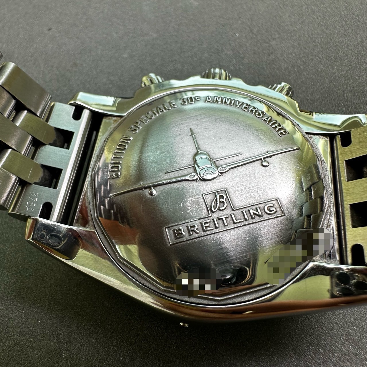 Breitling AB01154G-BD13-375A detail 4