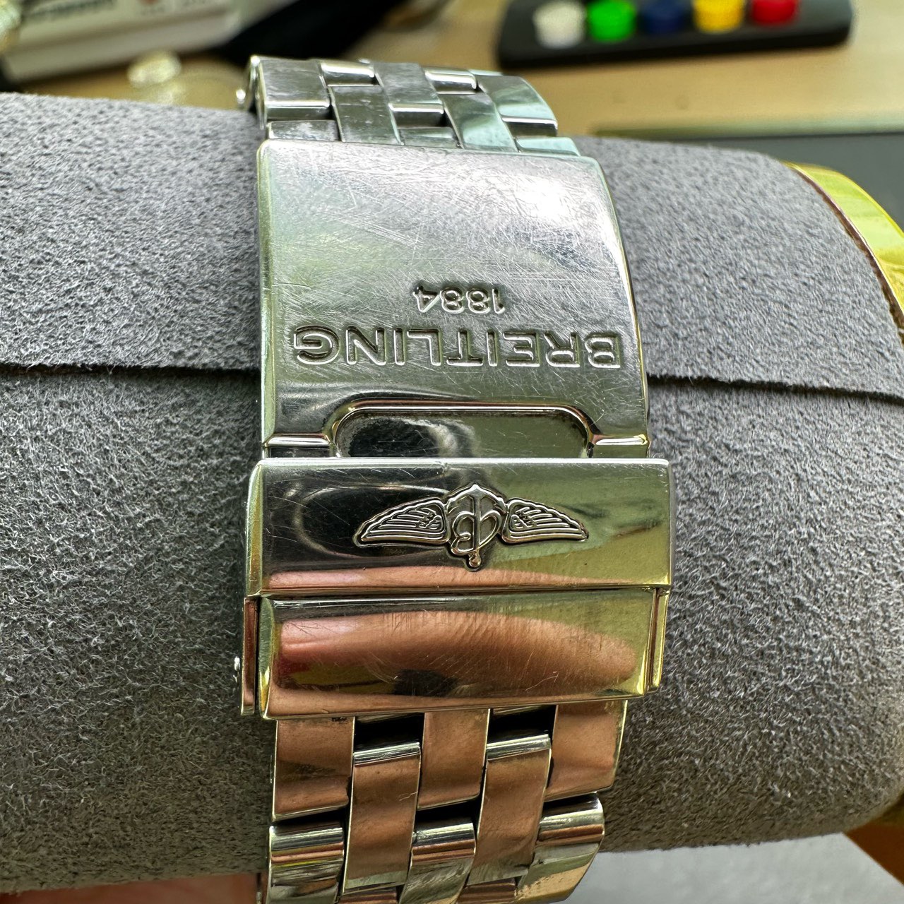 Breitling AB01154G-BD13-375A detail 5
